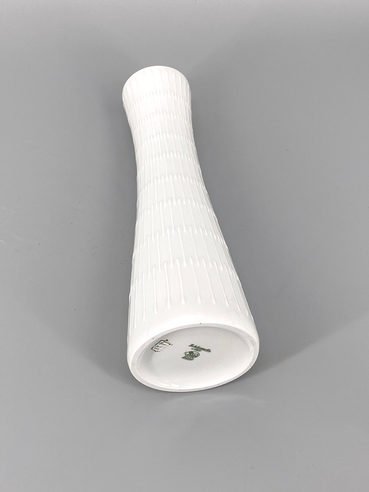 weiße Reliefvase "Apart" von Hans Achtziger für Hutschenreuther, Deutschland, 50er