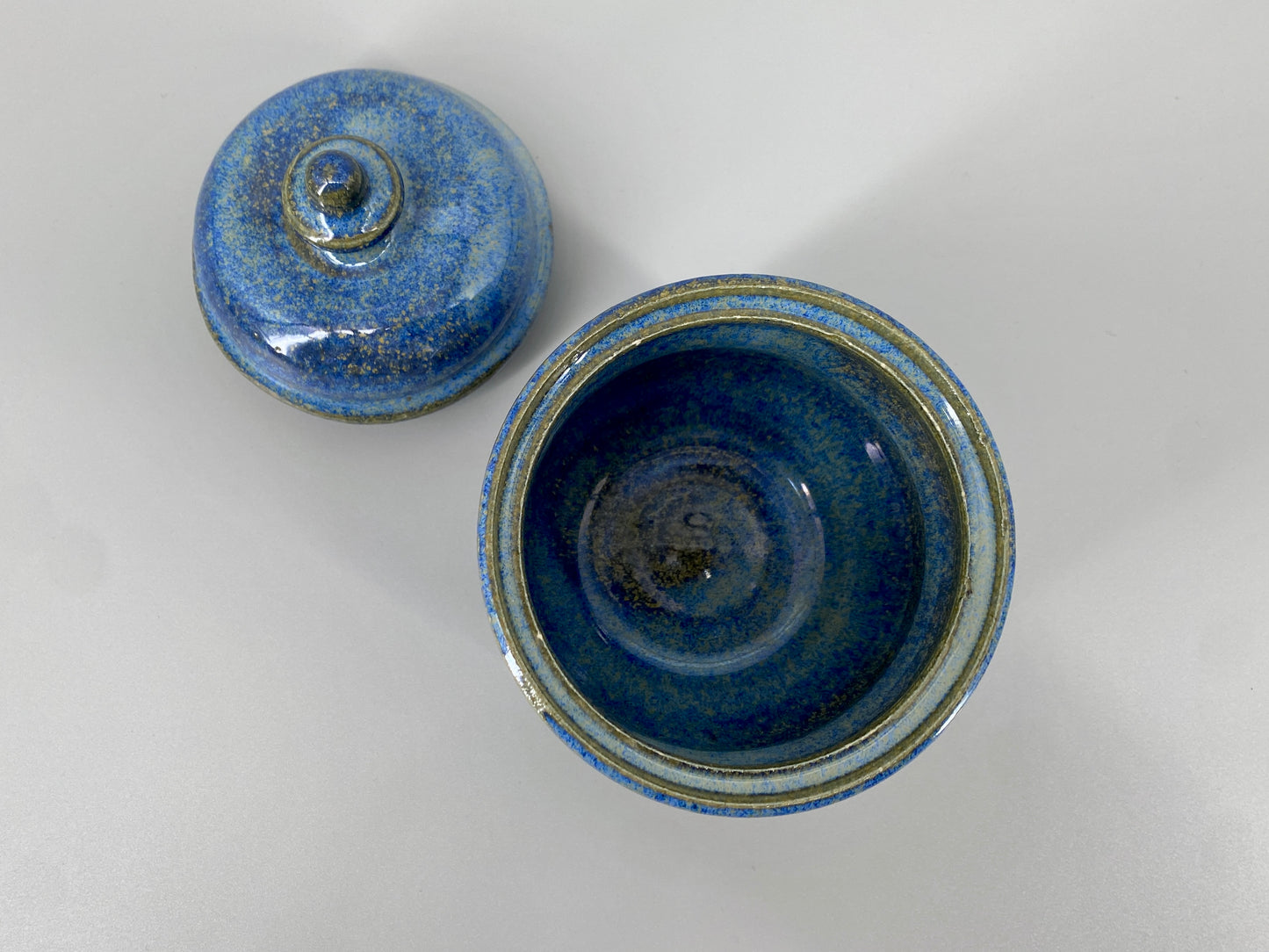 Set aus Studiokeramik: Dose, Krug, Schale, Deutschland, 1960/70er
