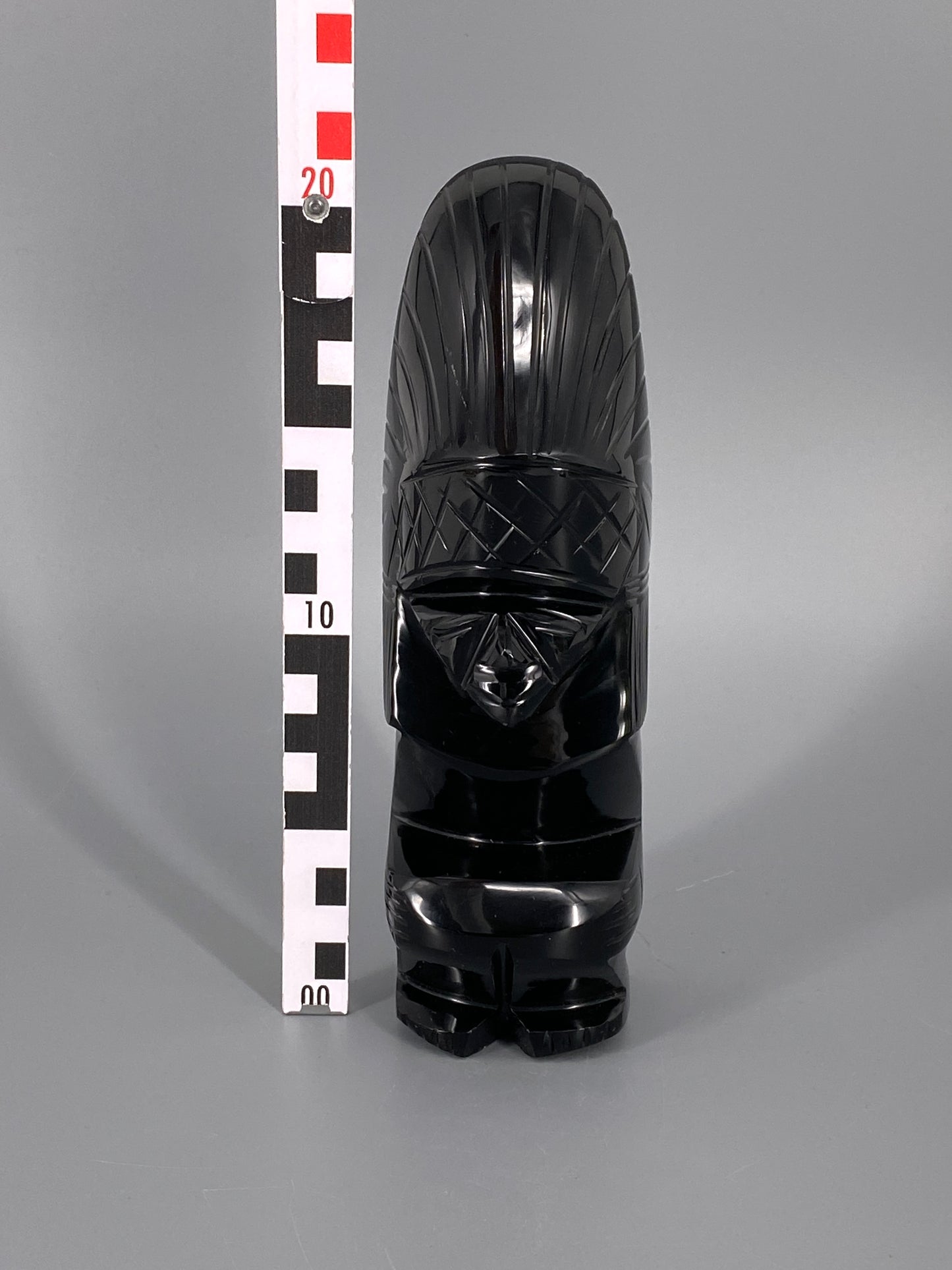 Skulptur aus schwarzem Obsidianstein, Mexiko