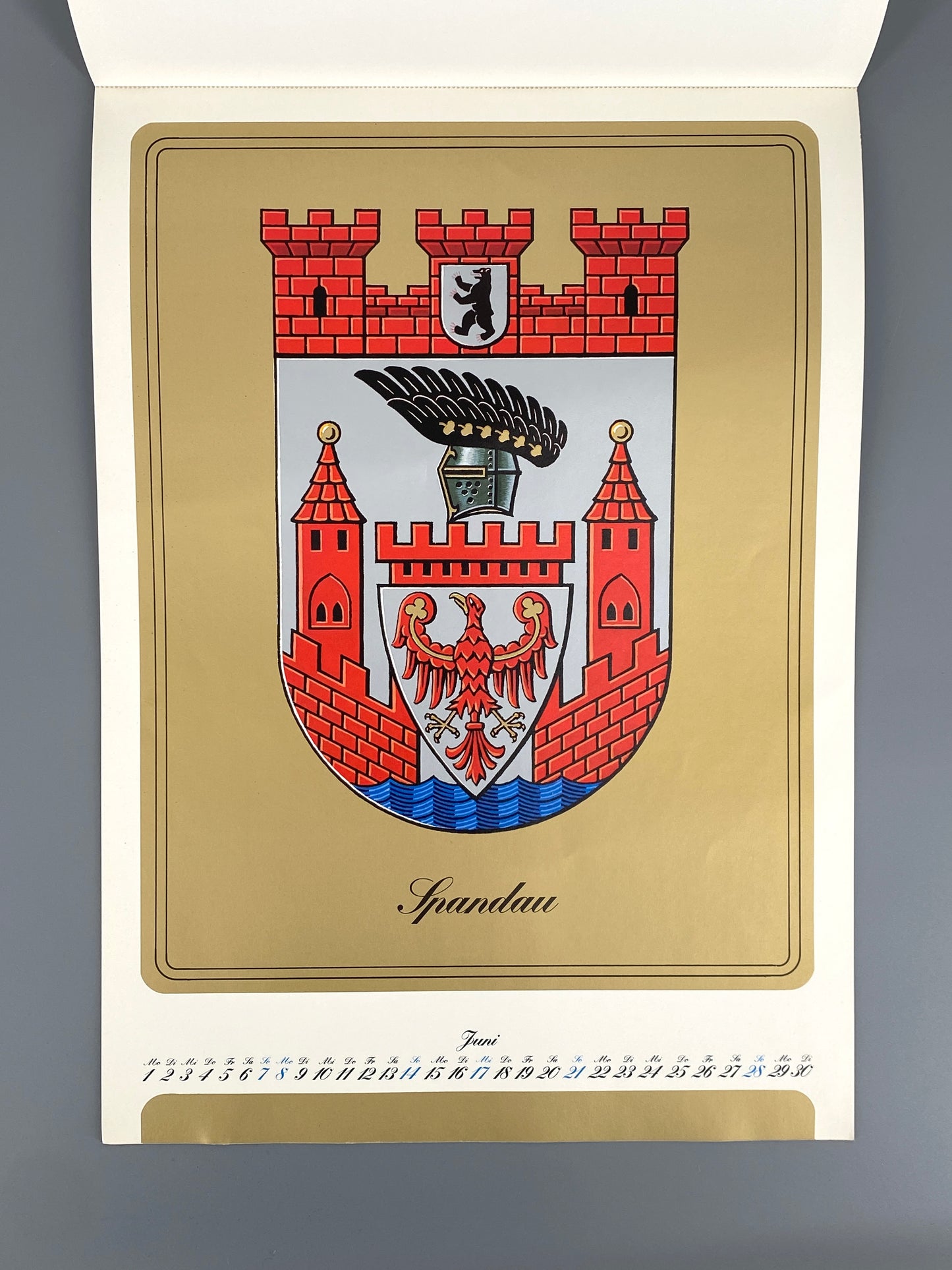 Berliner Wappen, Offsetdrucke mit metallisch glänzendem Gold- oder Silberdruck, 11 Stk.