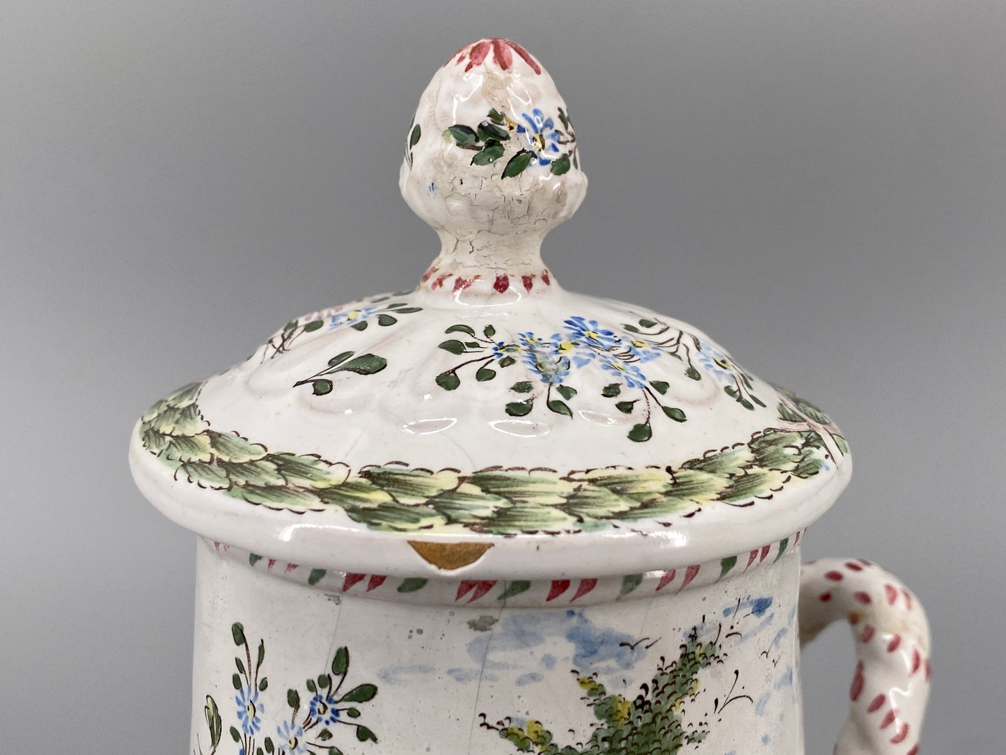 Florale Deckelvase im Rokoko-Stil, Frankreich, um 1900