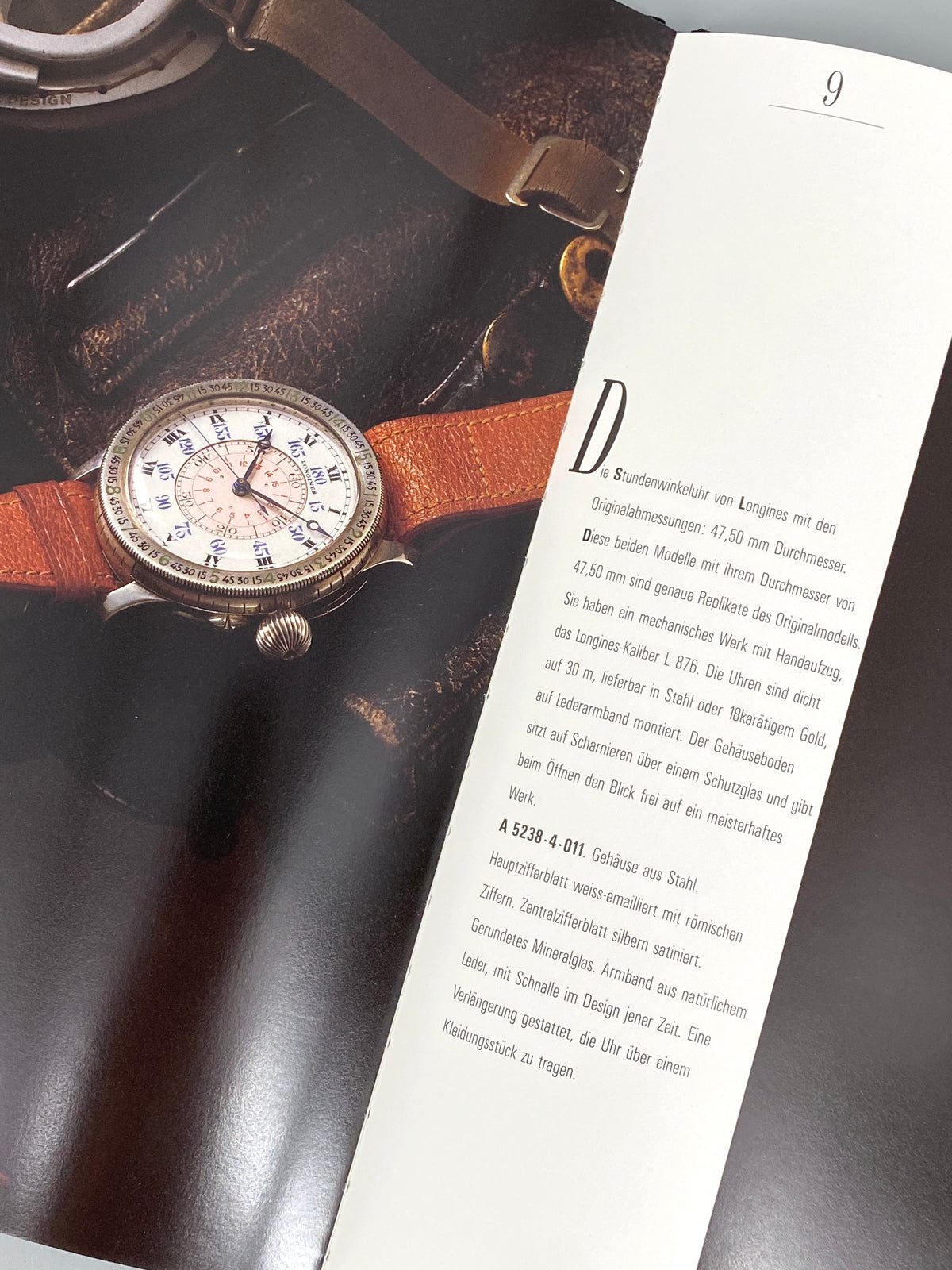 Stundenwinkeluhr von Longines, limitierte Sonderedition der Lindbergh-Kollektion mit einem Koffer, limitierte Flugzeugmodell aus Holz, Uhrenbox aus Holz, Buch von der Edition und ihren Papieren, inkl. Zertifikats