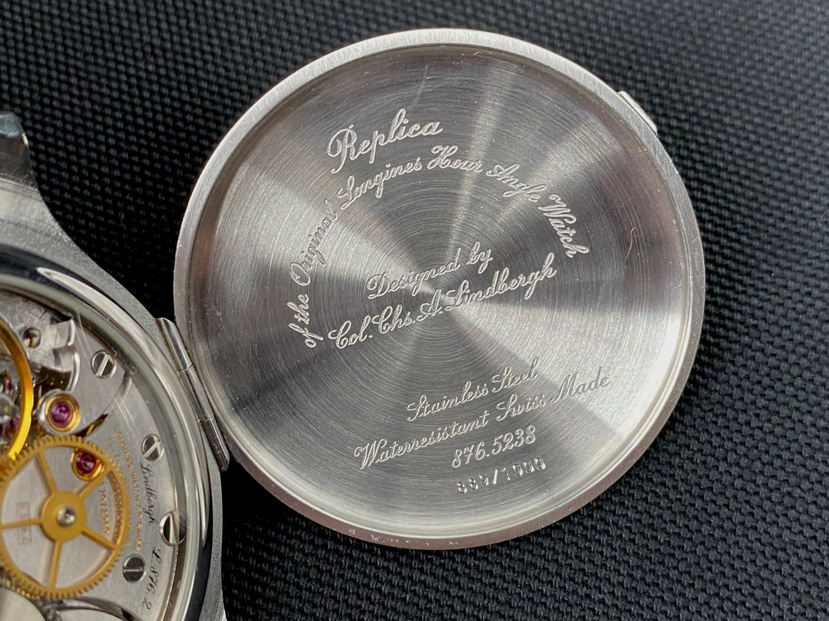 Stundenwinkeluhr von Longines, limitierte Sonderedition der Lindbergh-Kollektion mit einem Koffer, limitierte Flugzeugmodell aus Holz, Uhrenbox aus Holz, Buch von der Edition und ihren Papieren, inkl. Zertifikats