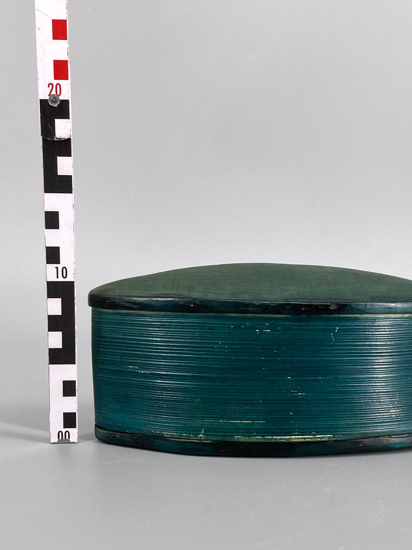 antike, ovale Schatulle aus gebogenem Holz, Schweden, 19. Jhd