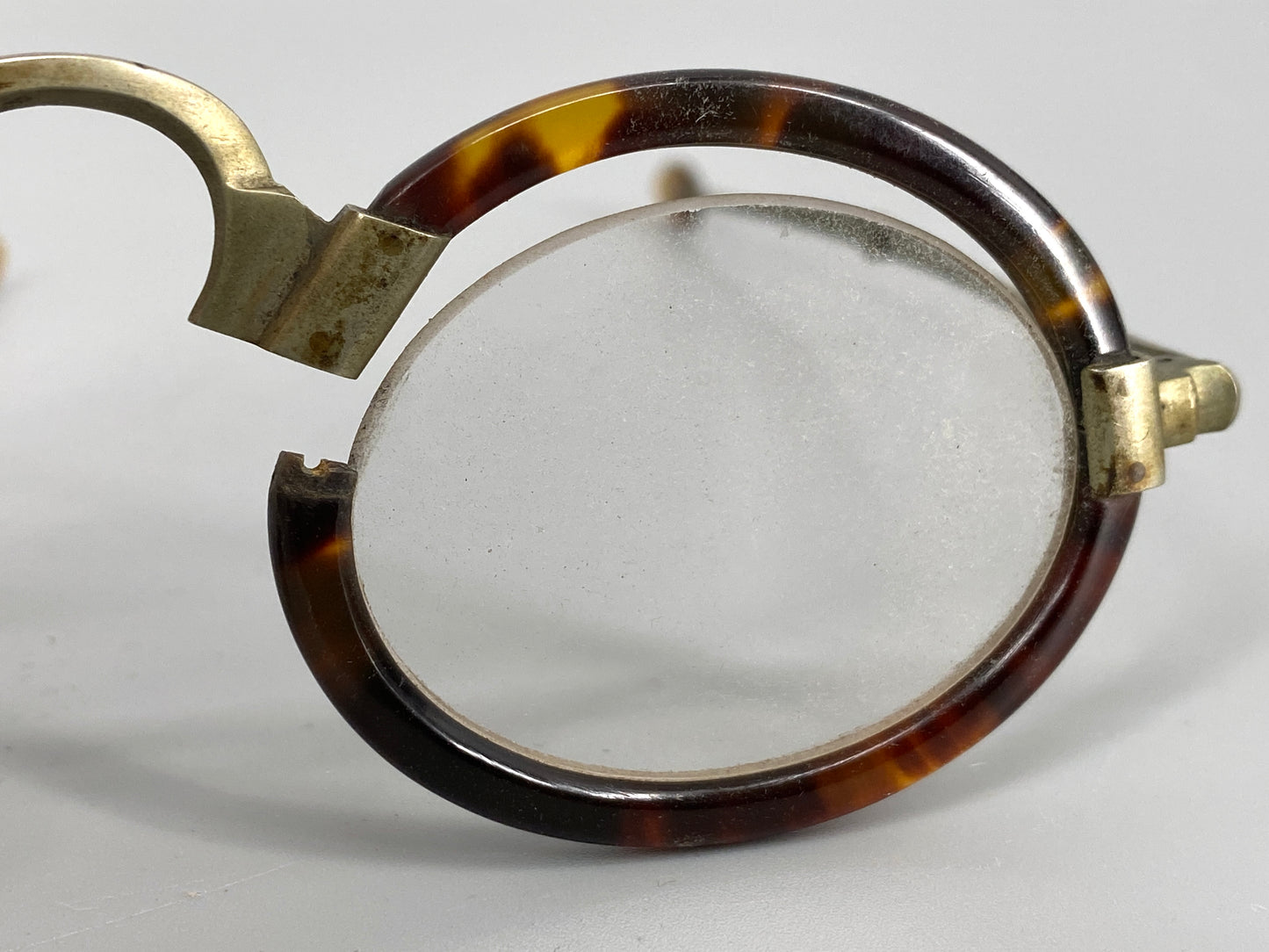 antike, chinesische Brille mit Holzetui, China, 19. Jhd