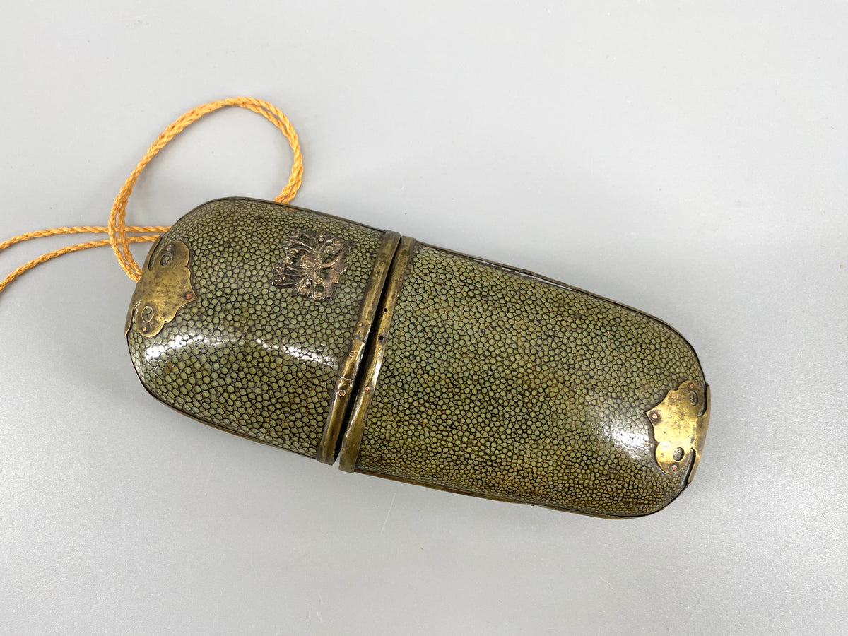antikes, chinesisches Brillenetui aus Holz und Rochenleder, China, 19. Jhd