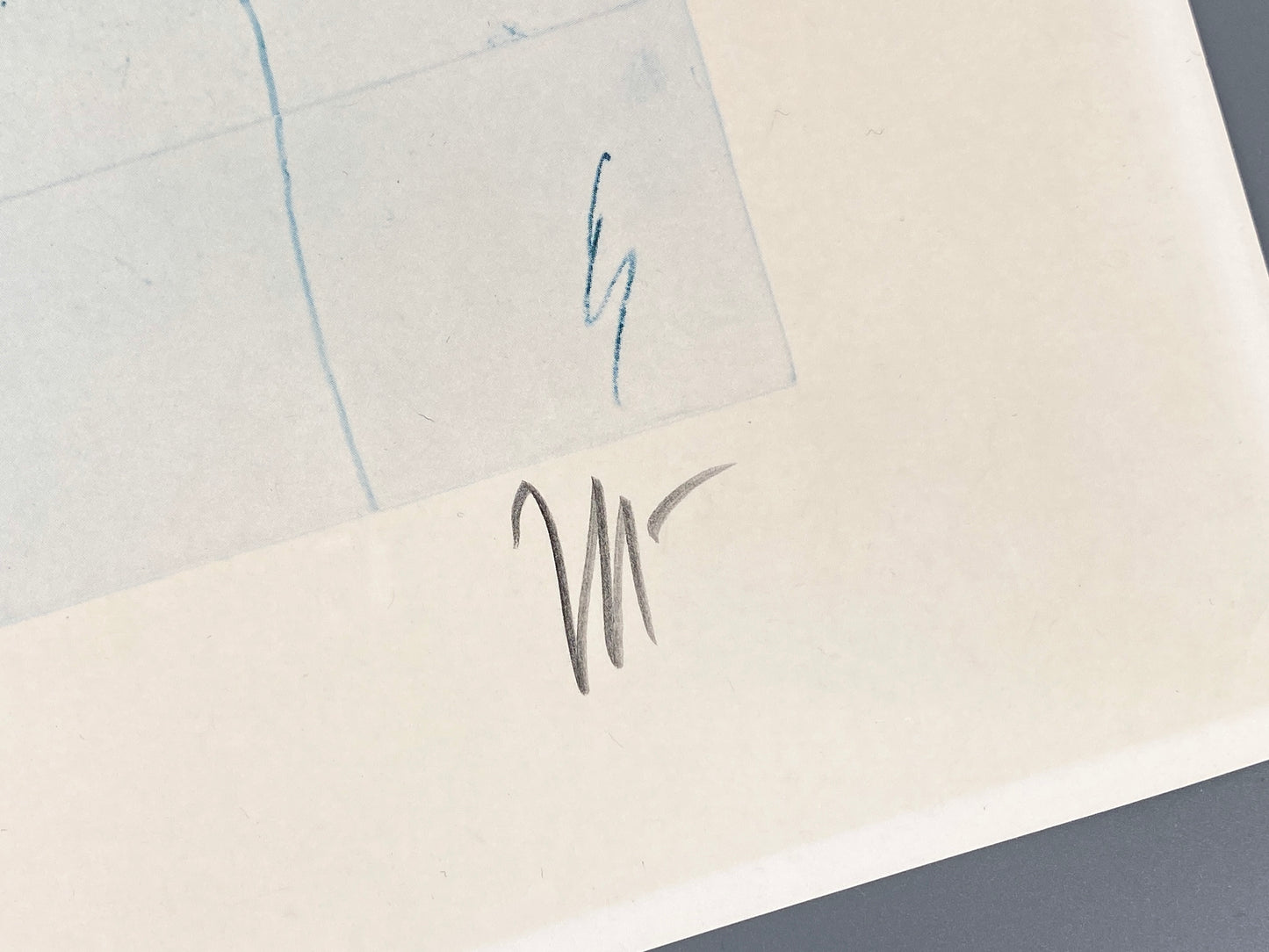 Signierter Offsetdruck "Stilleben in Blau" von Horst Janssen (1929–1995)