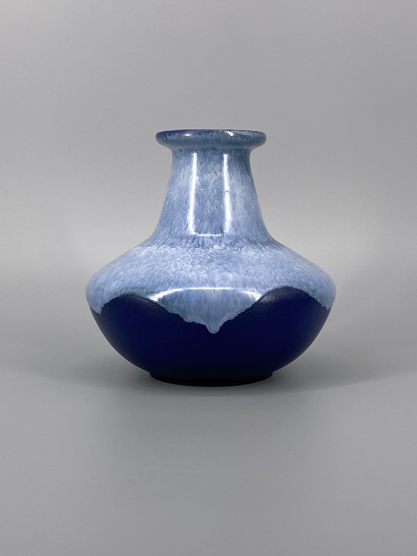 Blaue Vase mit Fat Lava Glasur, mit Henkel, West-Deutschland, 1970er