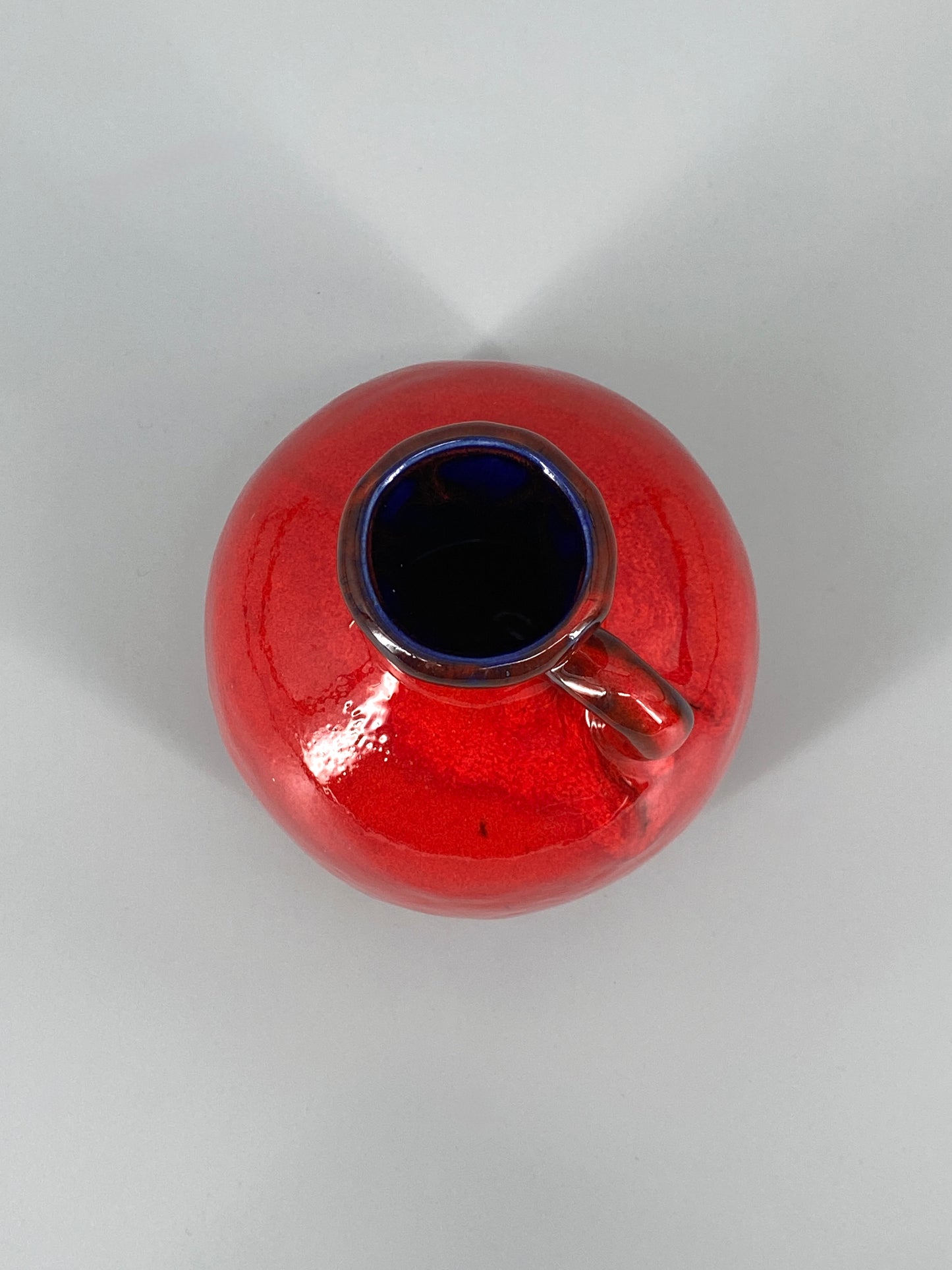 Rote Vase mit kleinem Henkel, Deutschland, 1970er