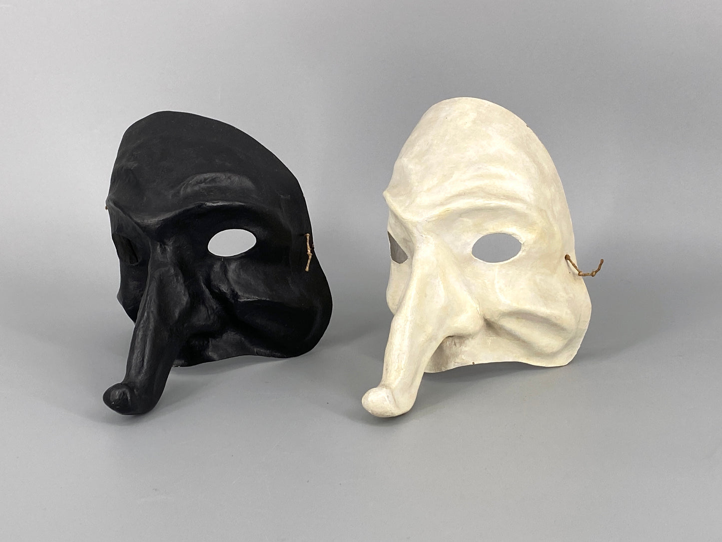 2 Venezianische Pappmaché Masken "Zanni", Venedig