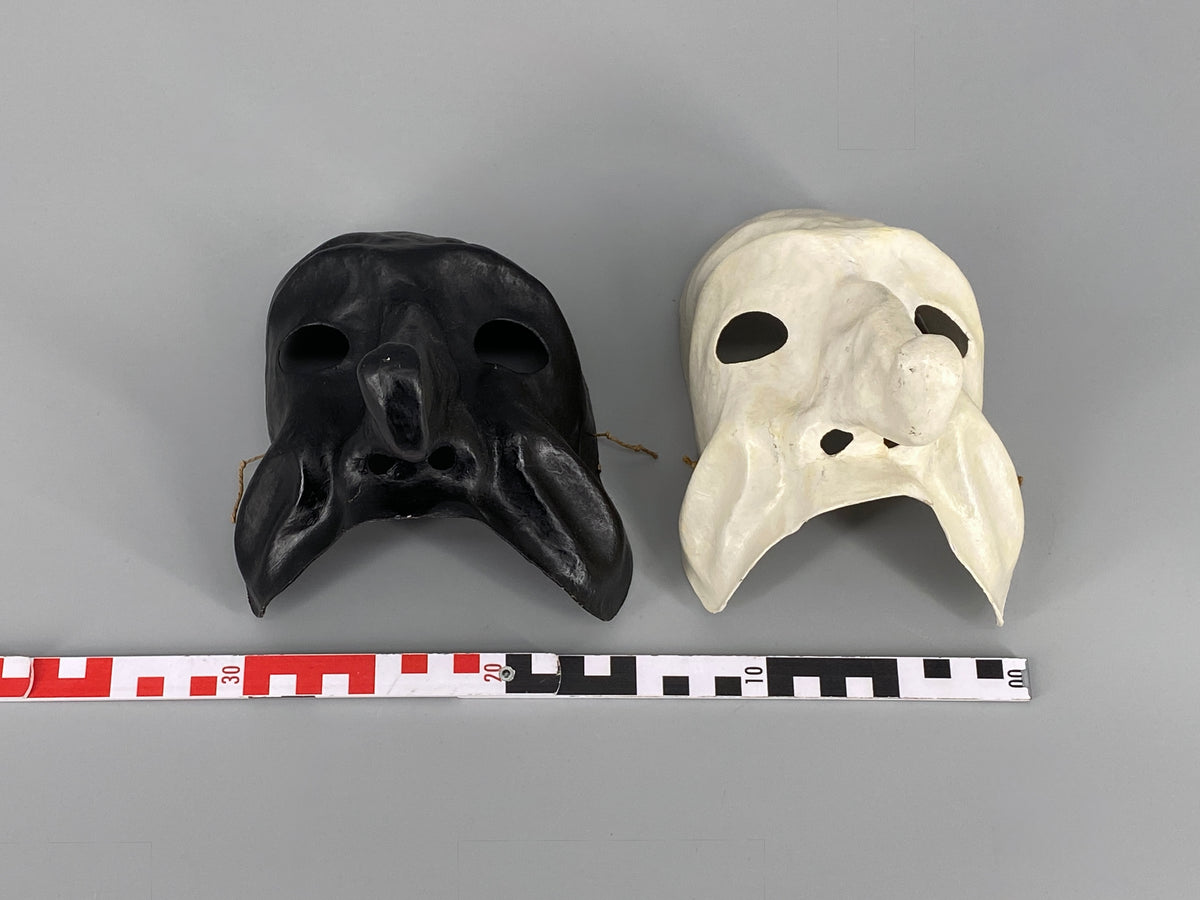 2 Venezianische Pappmaché Masken "Zanni", Venedig