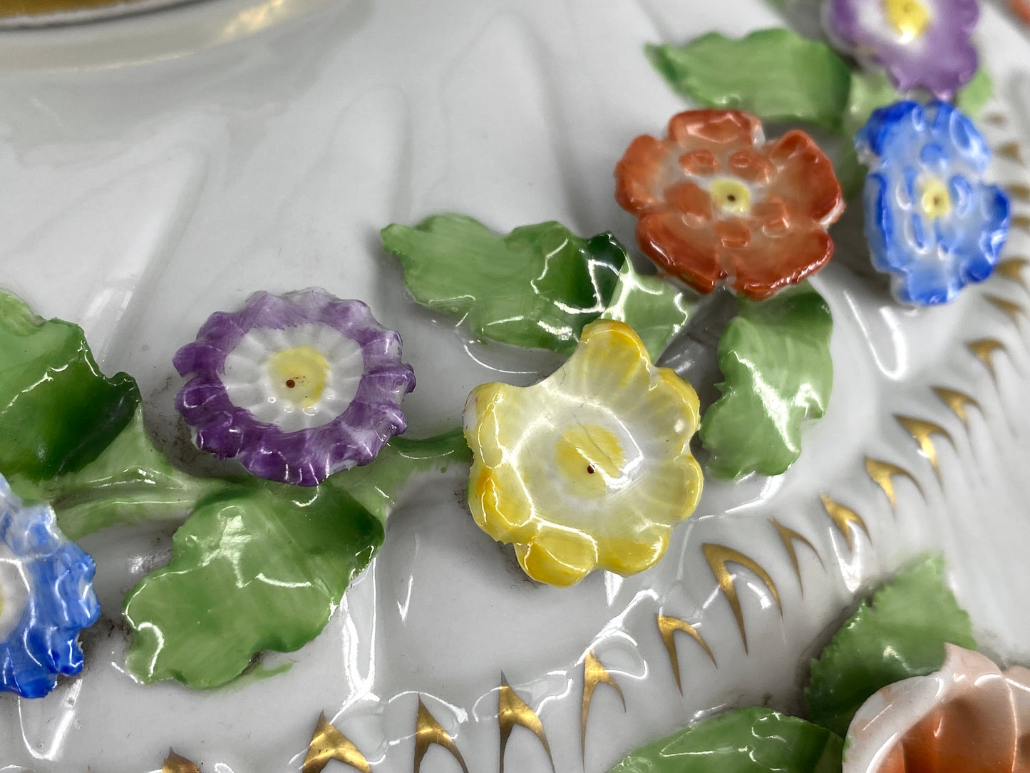 Tischlampe mit Lithophanien aus der Porzellanmanufaktur Plaue (Entwurf von Edmund Haase)