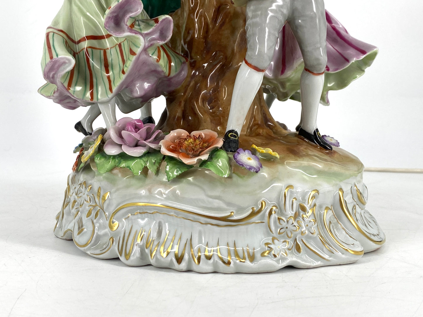 Tischlampe mit Lithophanien aus der Porzellanmanufaktur Plaue (Entwurf von Edmund Haase)