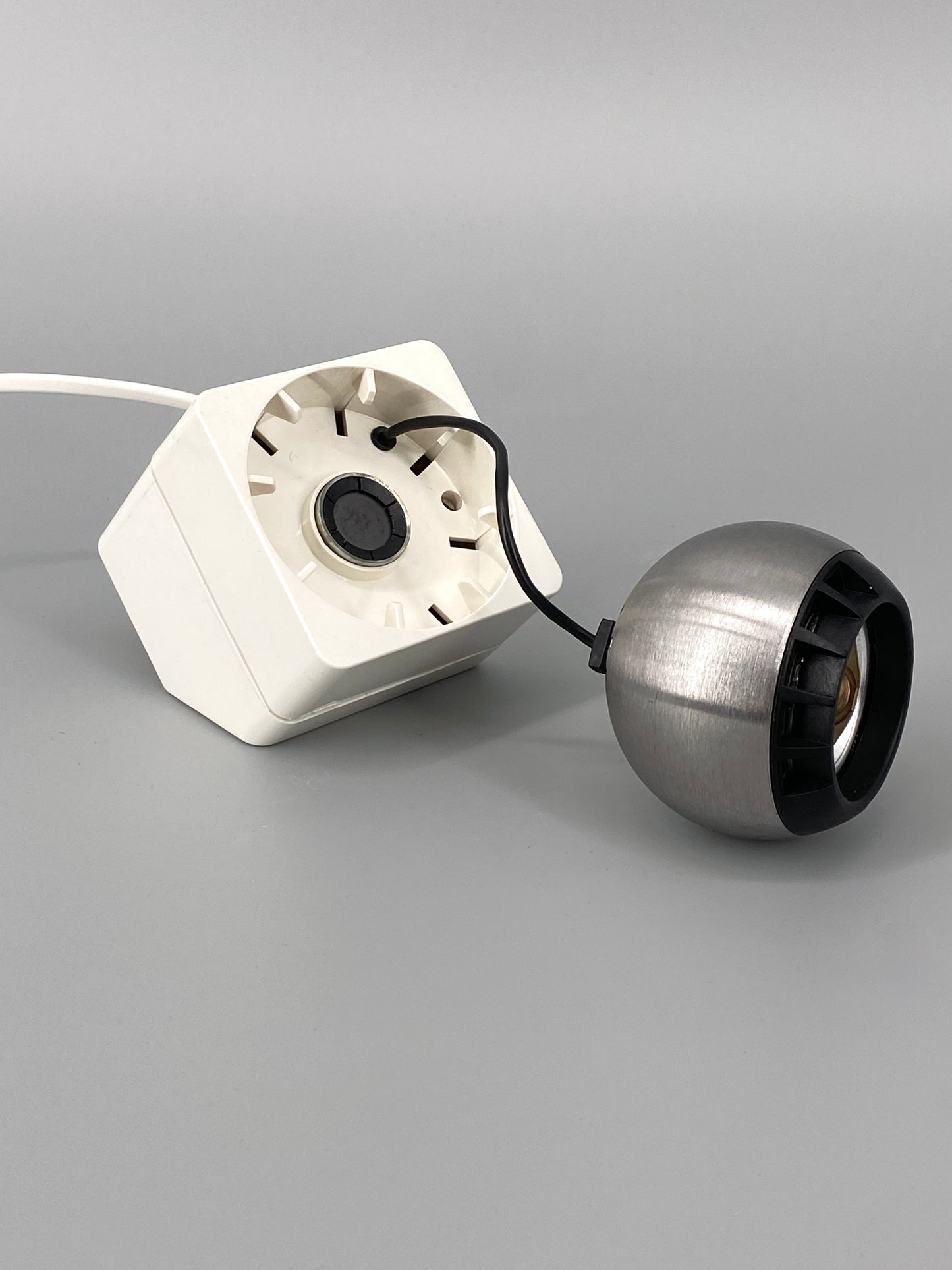 #2 Magnetische Minispot Lampe Beige "41601" von Dieter Witte für Osram, Deutschland, 1970er Jahre