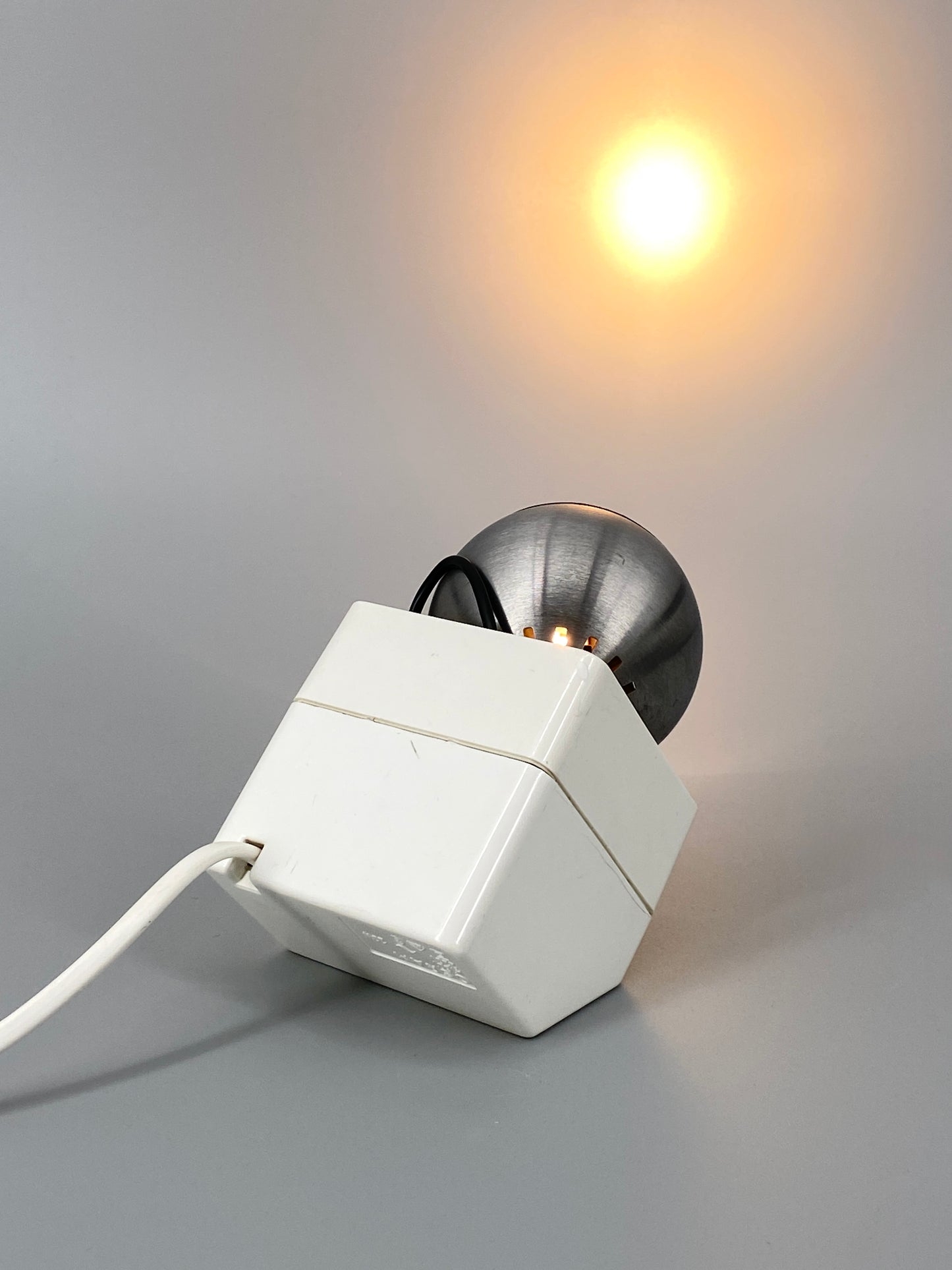 #2 Magnetische Minispot Lampe Beige "41601" von Dieter Witte für Osram, Deutschland, 1970er Jahre