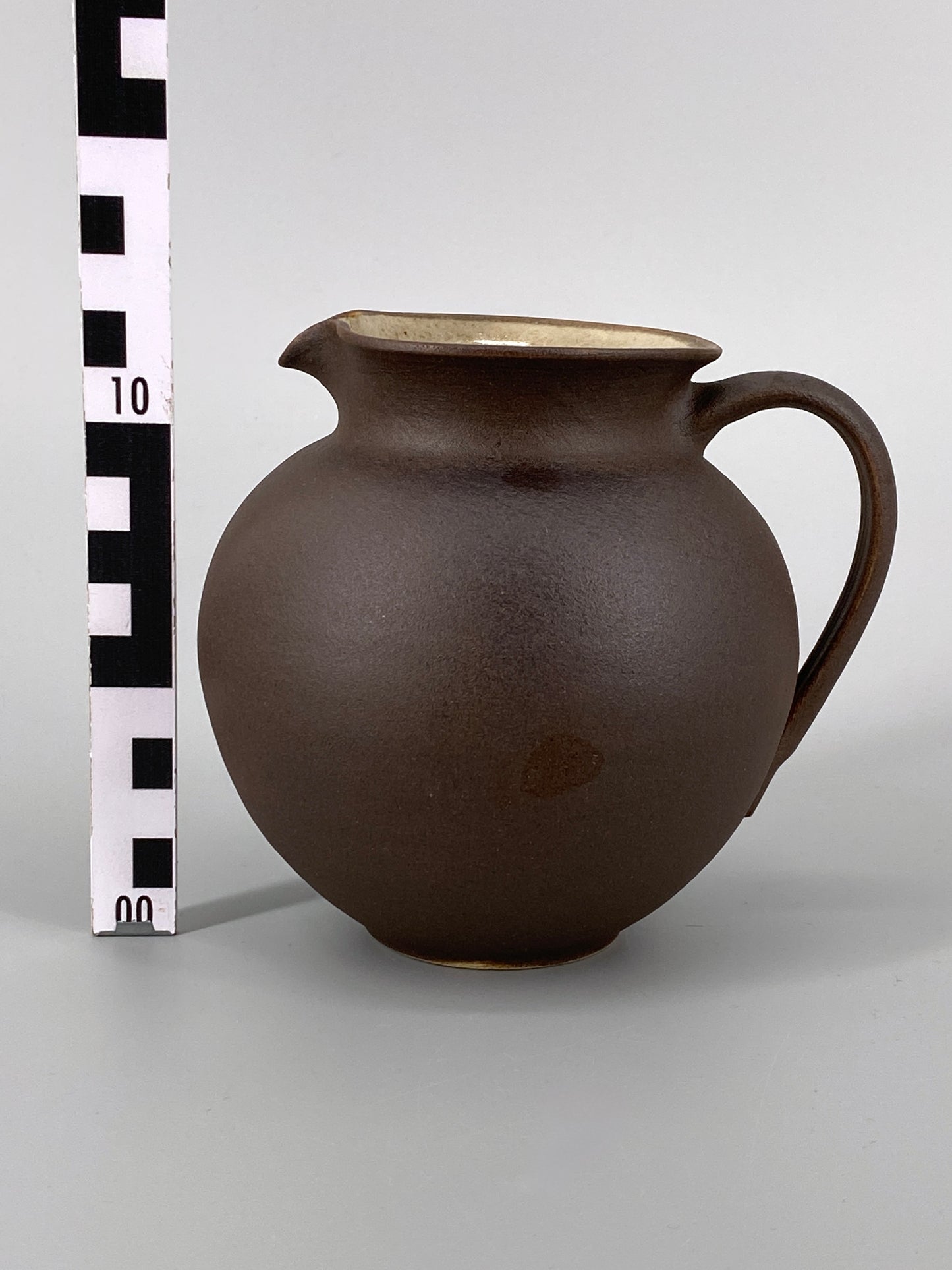 kleine Krug- / Karaffenvase von Carl Fischer aus Keramik, Deutschland, 1950er Jahre