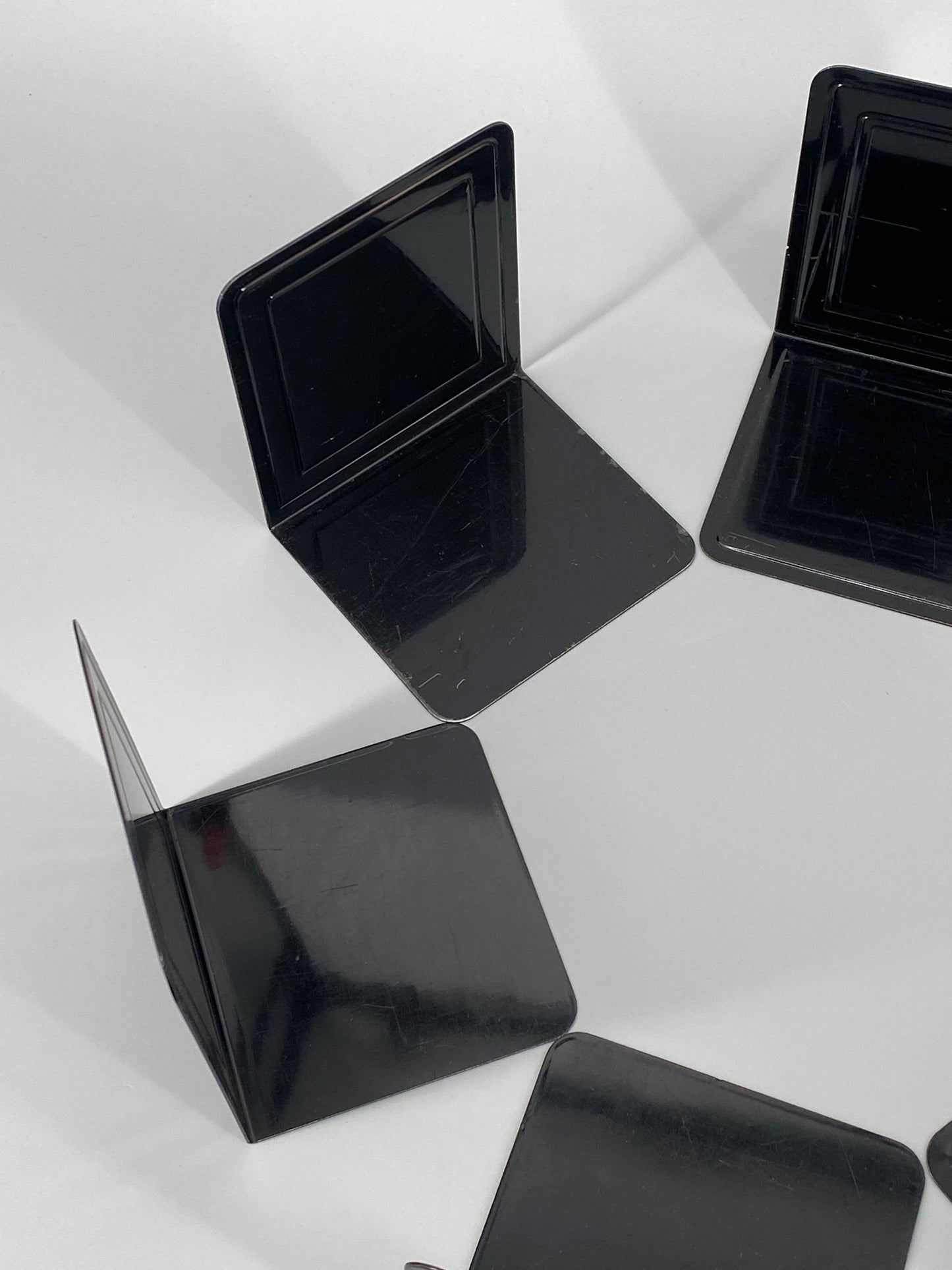 6 Buchstützen von Soennecken aus schwarz lackiertem Metall, Art Deco