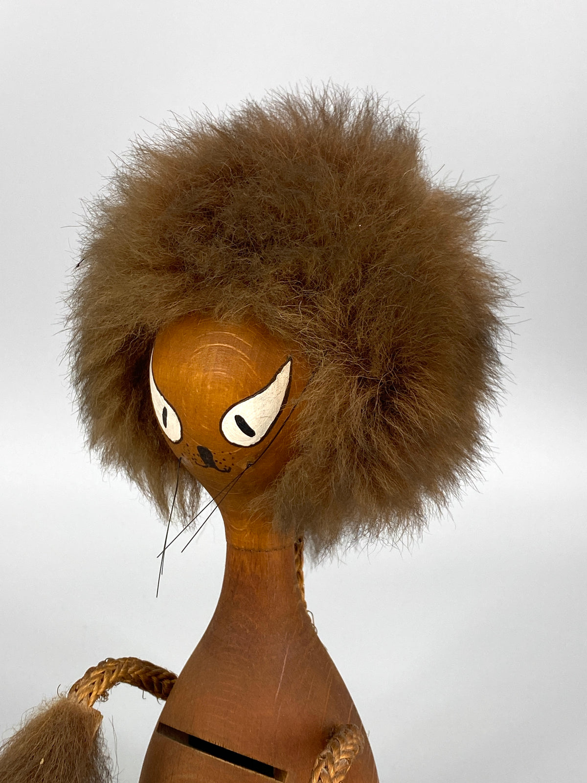 Mid Century Figur aus Teakholz / Spardose, 50er