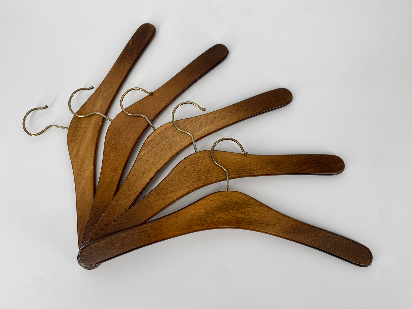 5 stabile Kleiderbügel aus Holz, Vintage