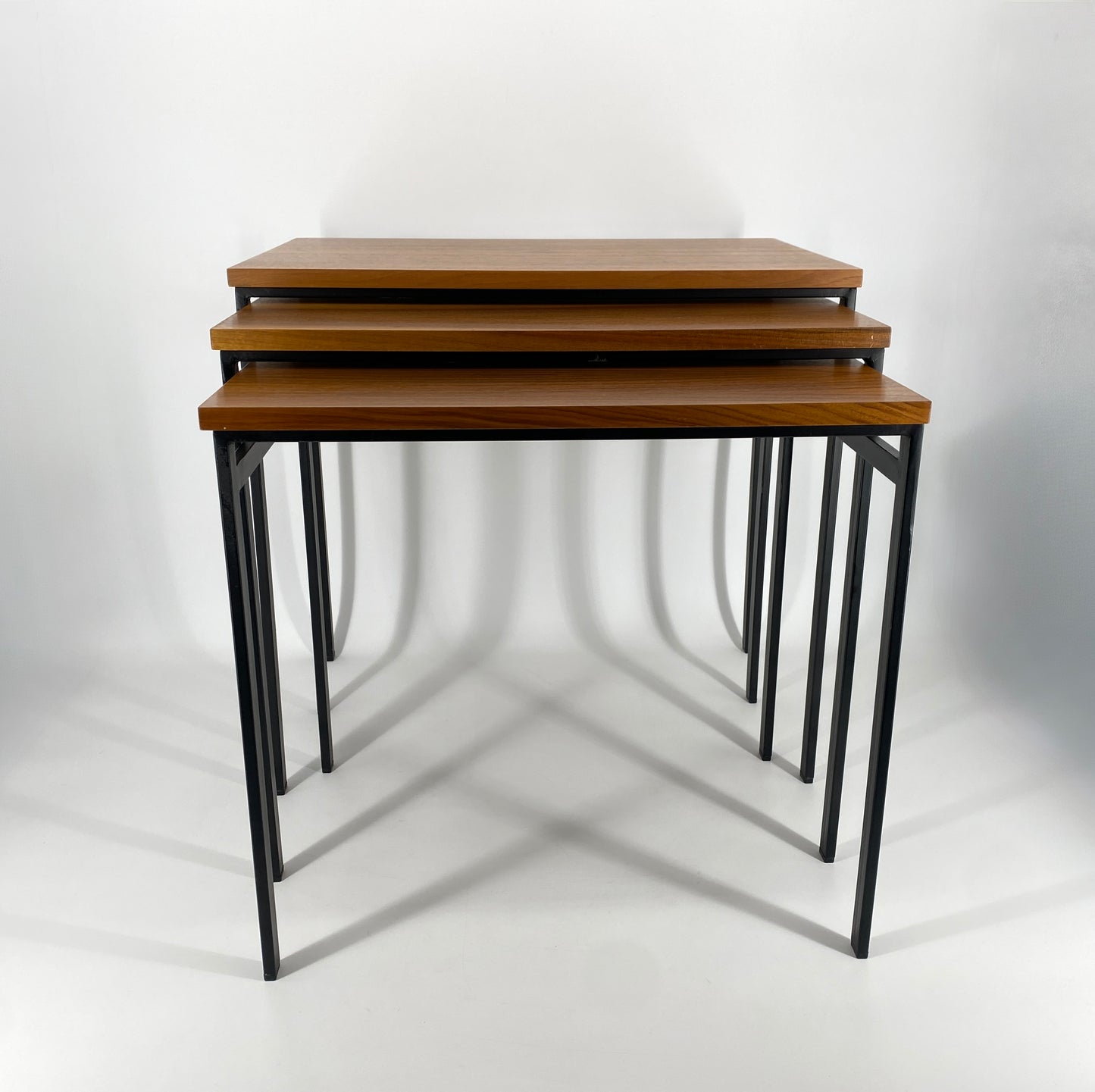 3 Satztische im Mid Century Design mit Teakholz, 1960er