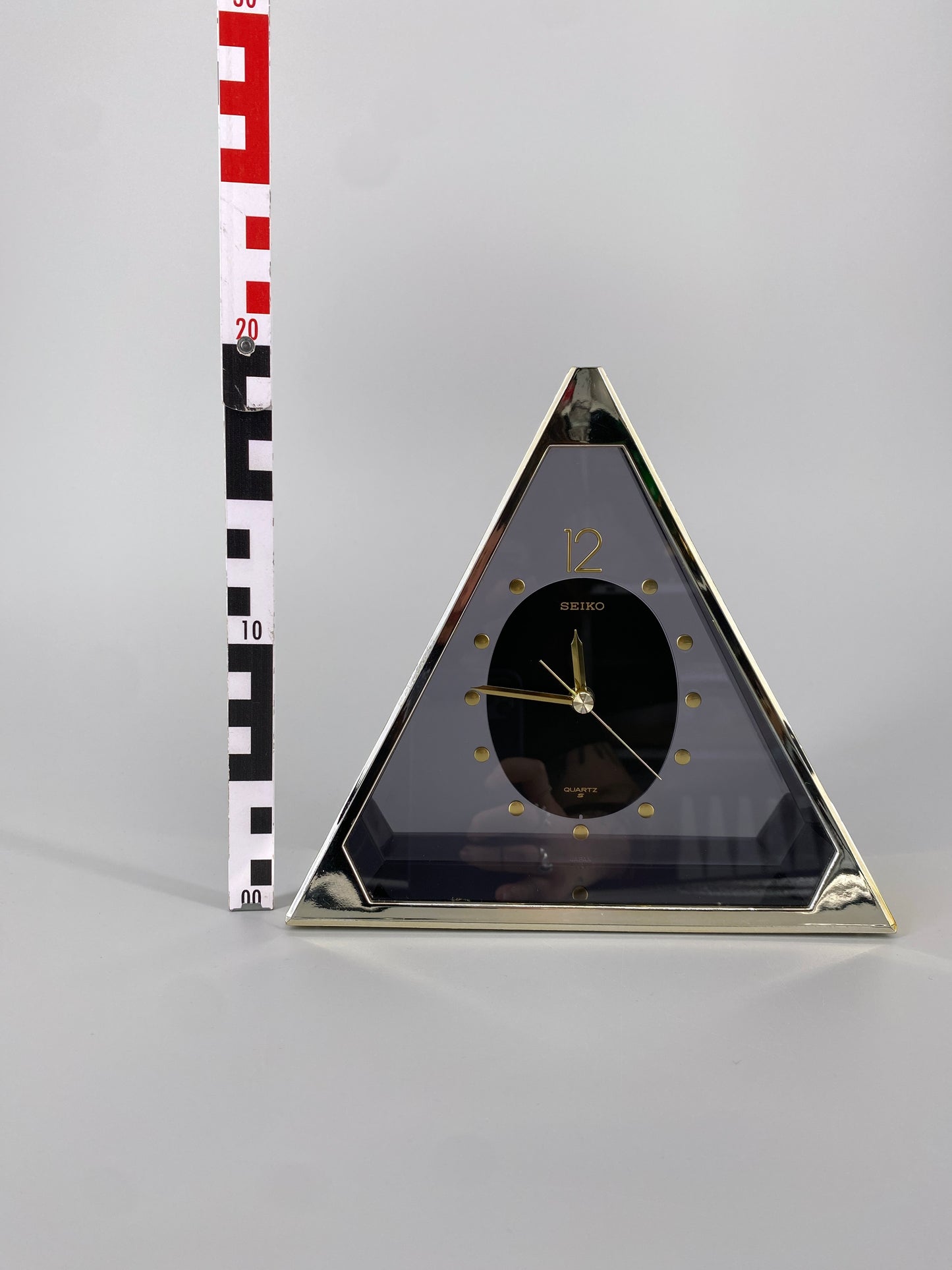 Goldene Pyramidenuhr von Seiko, Japan, 90er