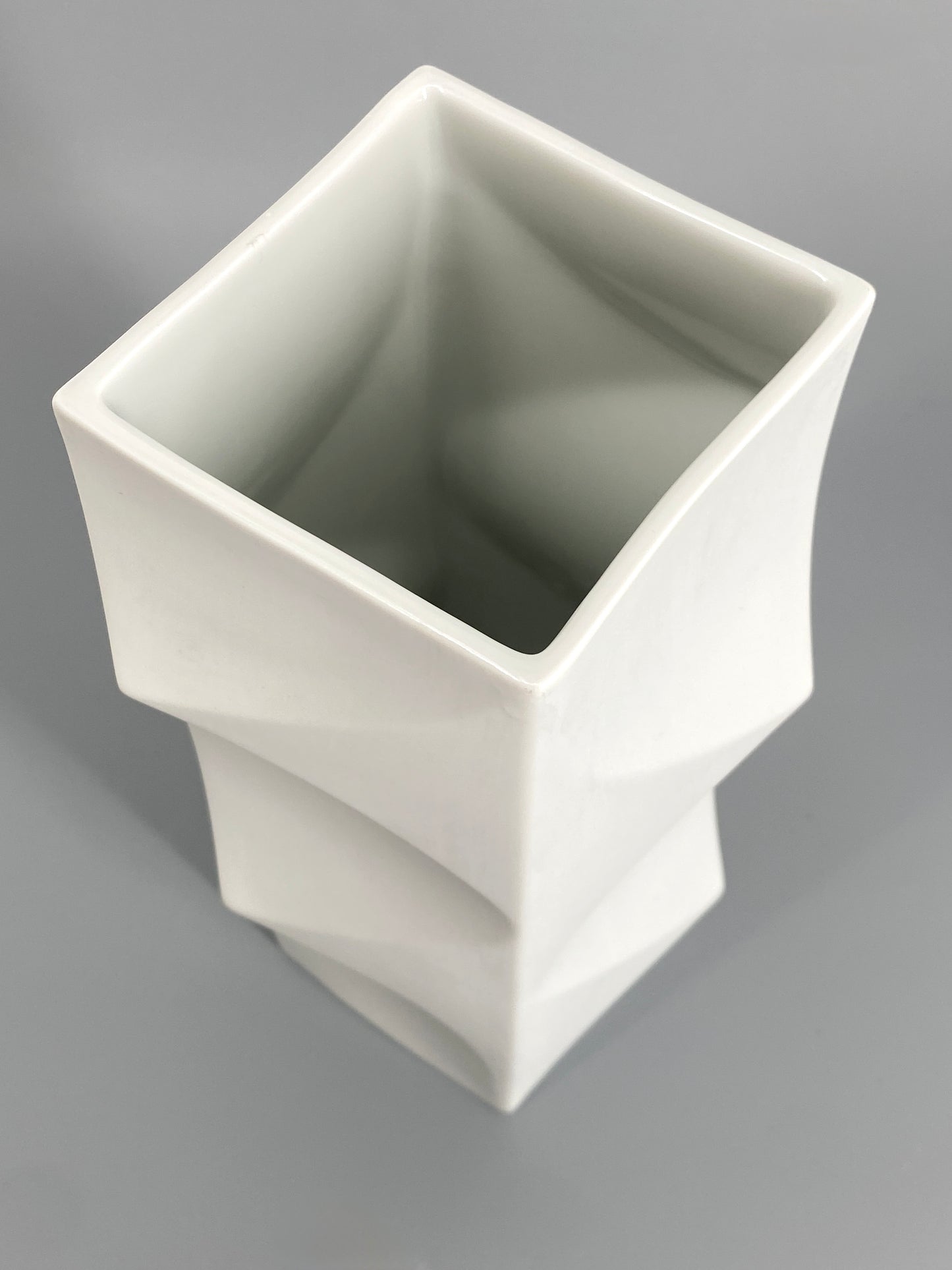 Op-Art Vase "Archais" von Heinrich Fuchs für Hutschenreuther, Biskuitporzellan, Deutschland 70er