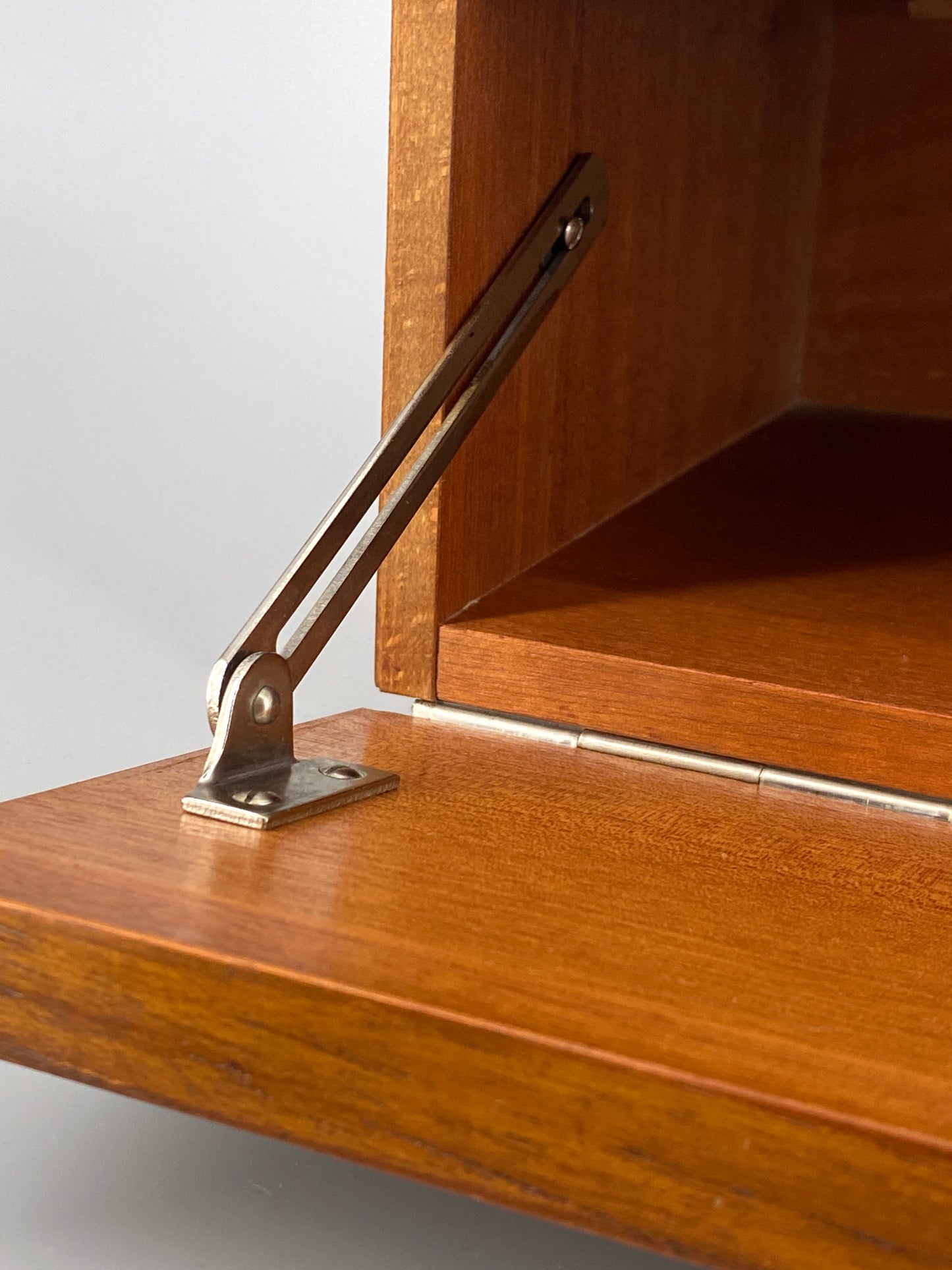 Mid Century Wandkonsole aus Teakholz, 60er