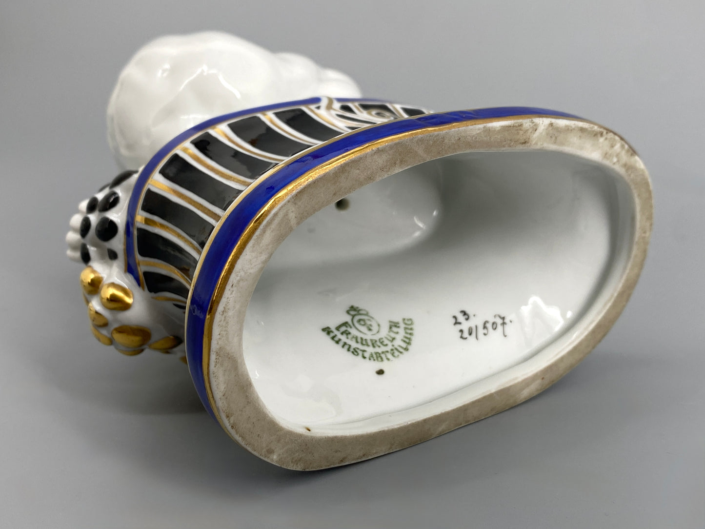 Jugendstil Porzellanfigur "Traubenesser" von Carl Nacke für Fraureuth, um 1920