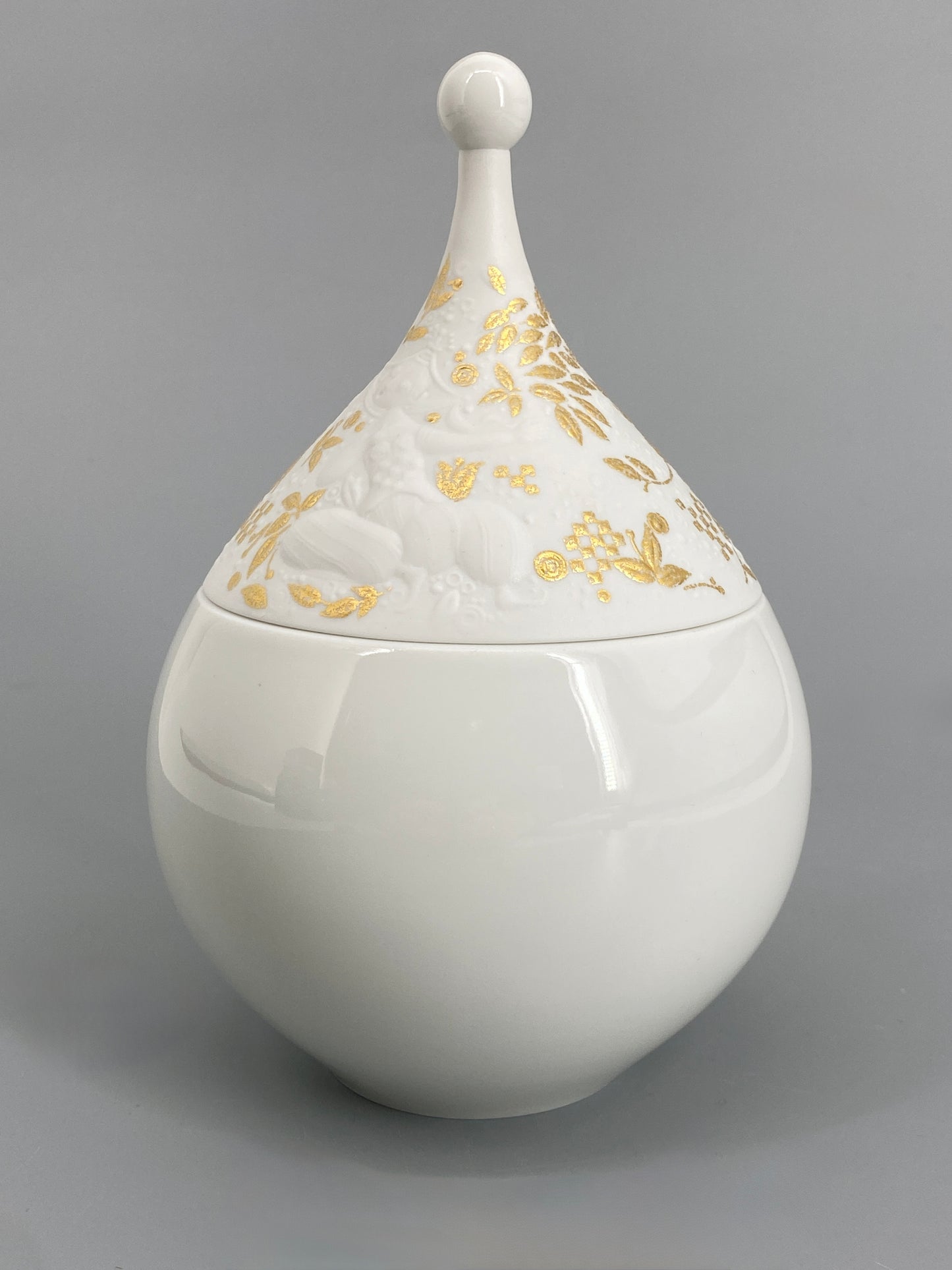 Zuckerdose / Deckeldose von Bjørn Wiinblad für Rosenthal aus der Reihe "Die Zauberflöte", um 1980