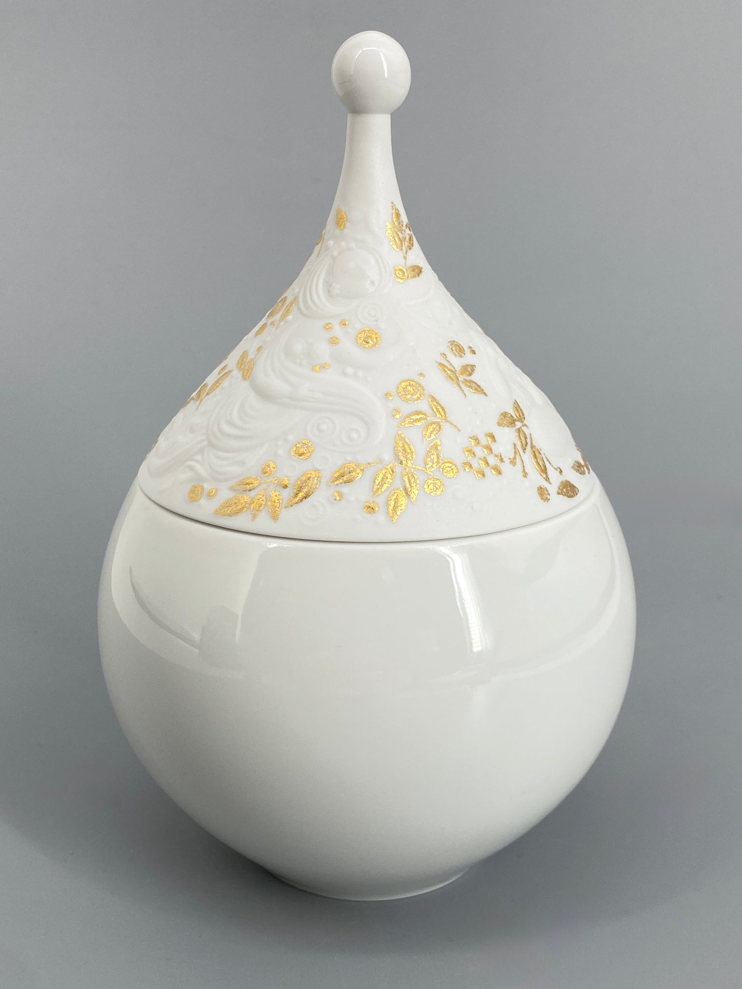 Zuckerdose / Deckeldose von Bjørn Wiinblad für Rosenthal aus der Reihe "Die Zauberflöte", um 1980