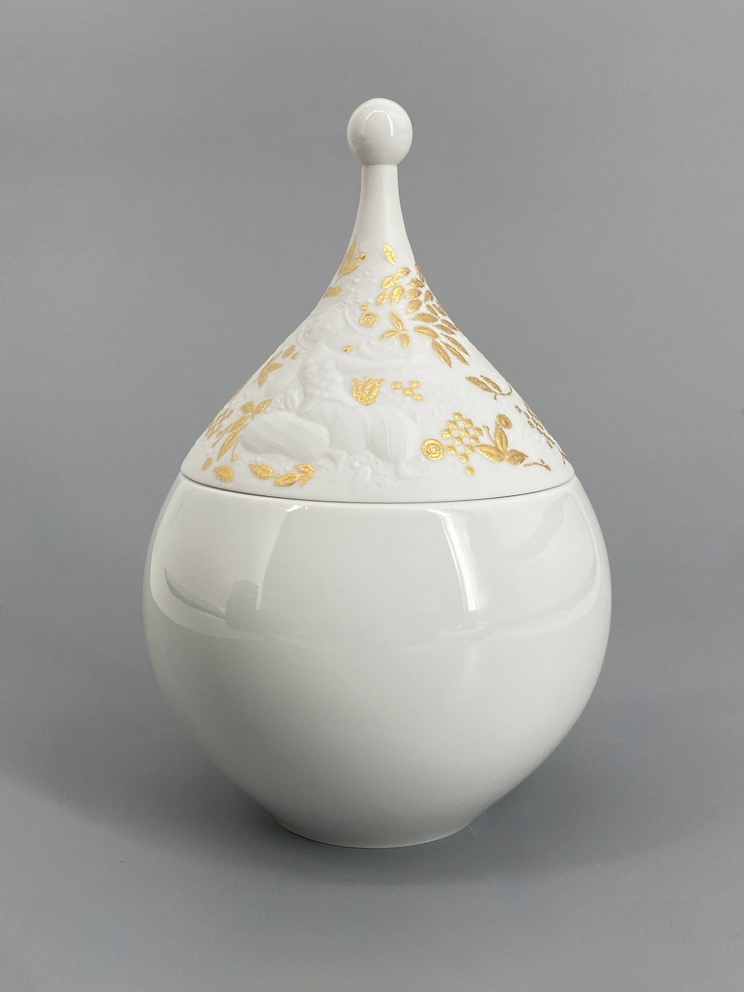 Zuckerdose / Deckeldose von Bjørn Wiinblad für Rosenthal aus der Reihe "Die Zauberflöte", um 1980