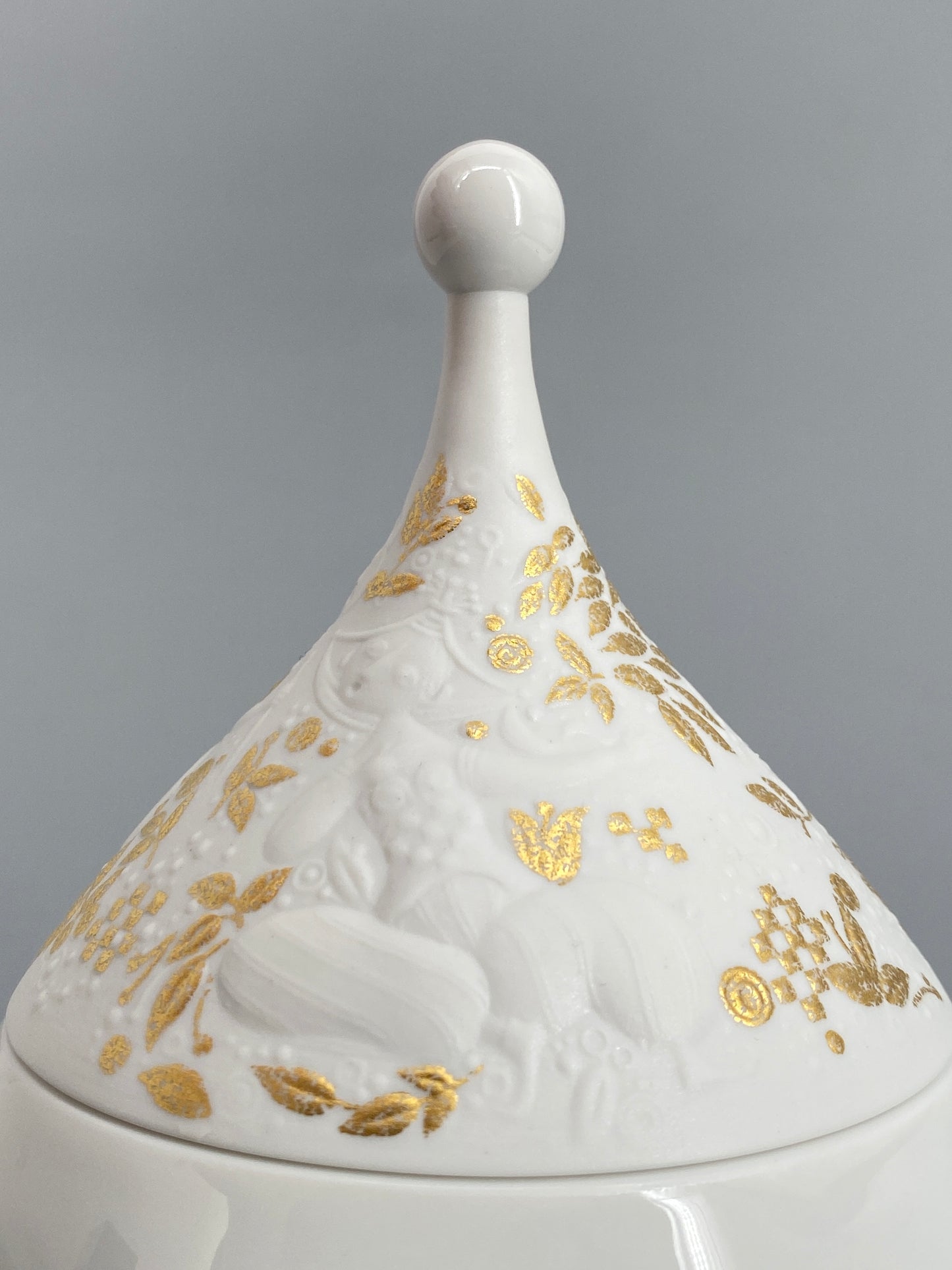 Zuckerdose / Deckeldose von Bjørn Wiinblad für Rosenthal aus der Reihe "Die Zauberflöte", um 1980