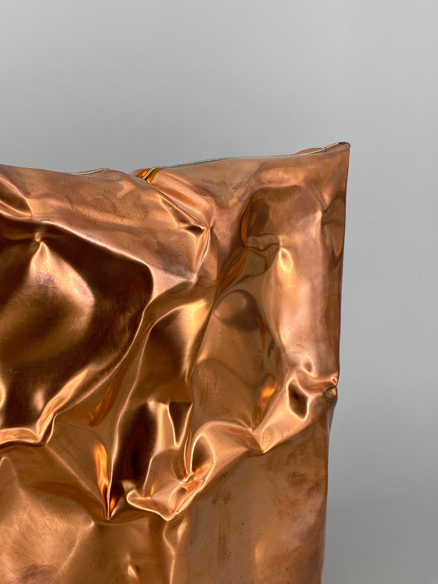 Metallkissen, Pop-Art Kunstobjekt, Kupfer