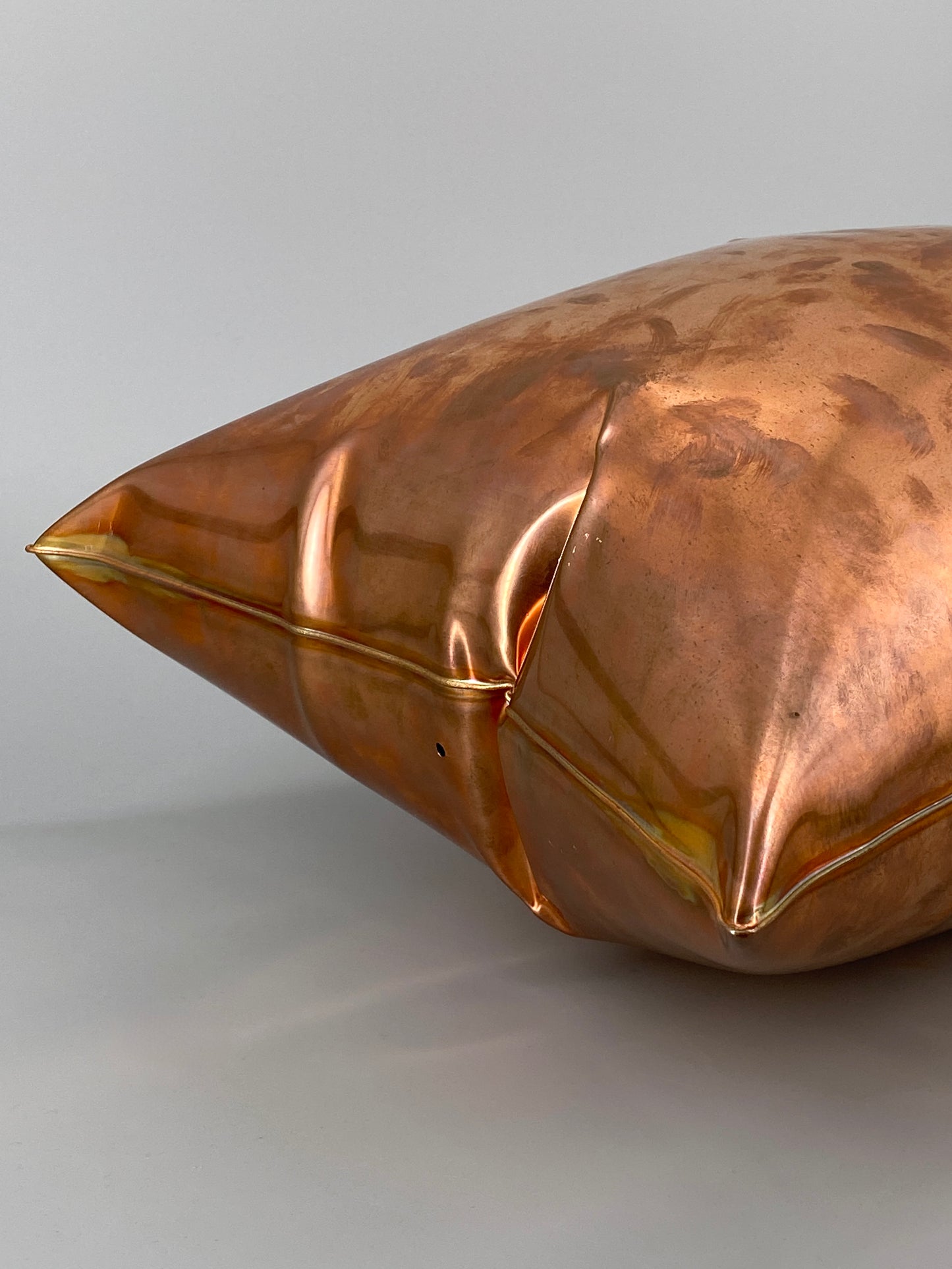 Metallkissen, Pop-Art Kunstobjekt, Kupfer