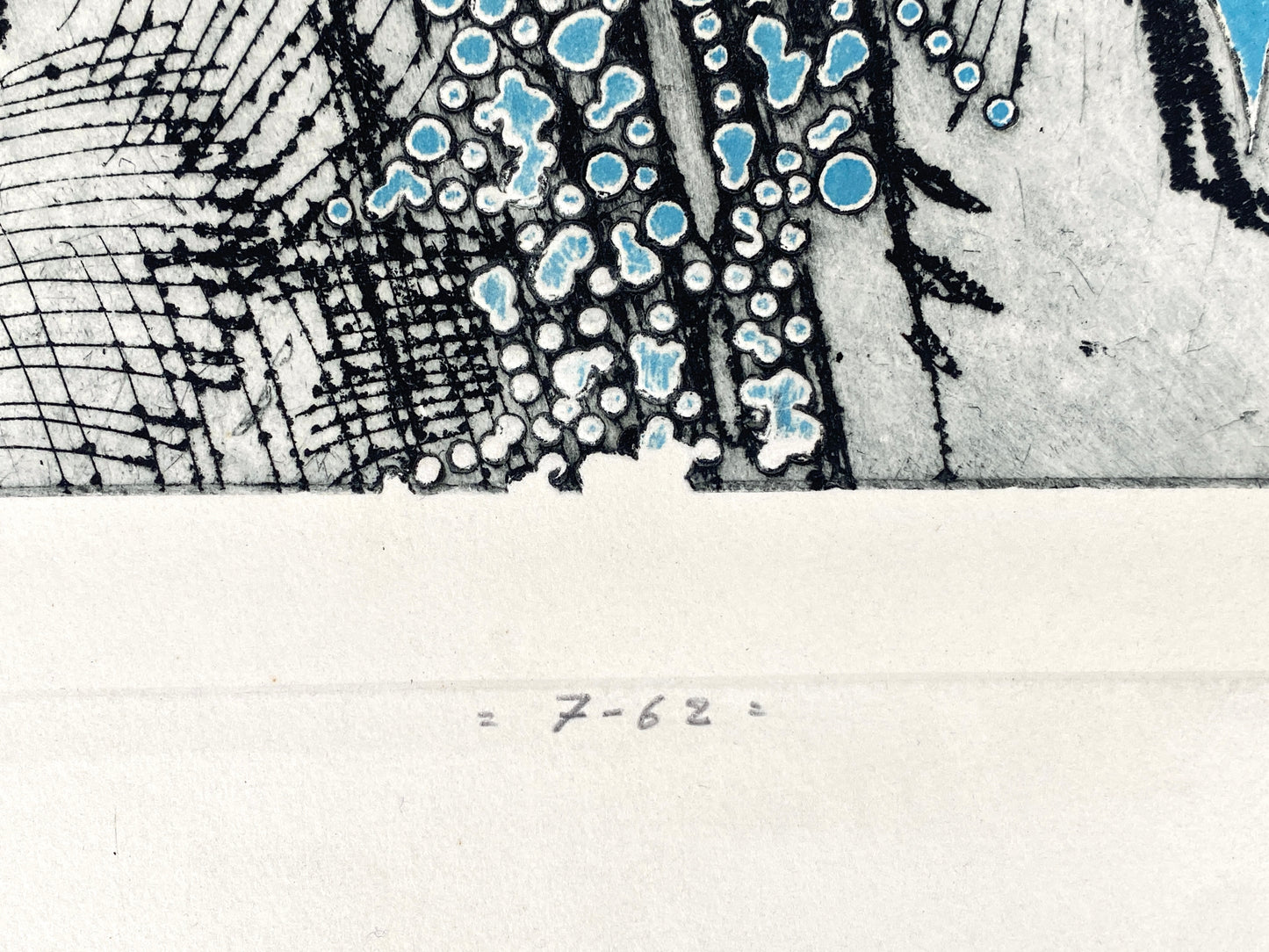 Signierte Radierung mit farblichem Prägedruck im Blatt von Volkmar Haase (1930–2012), 1962