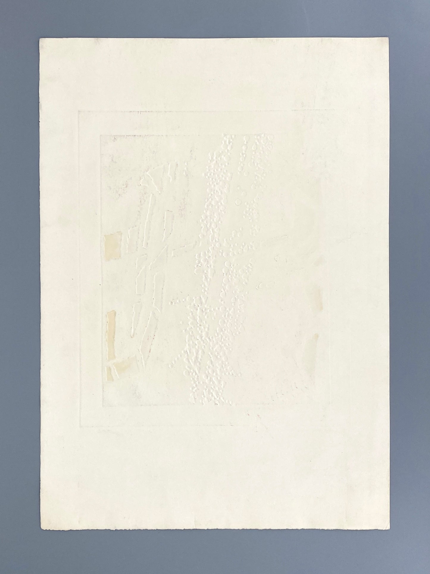 Signierte Radierung mit farblichem Prägedruck im Blatt von Volkmar Haase (1930–2012), 1962