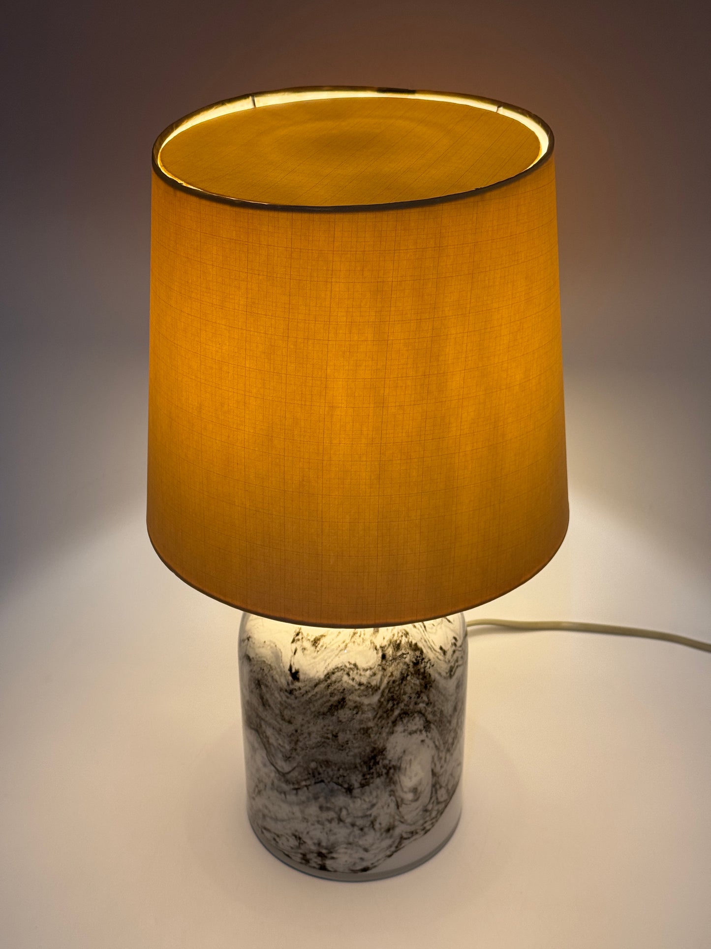 Tischlampe "Symmetrisk" von Michael Bang für Holmgaard mit Glassockel, Dänemark 70er