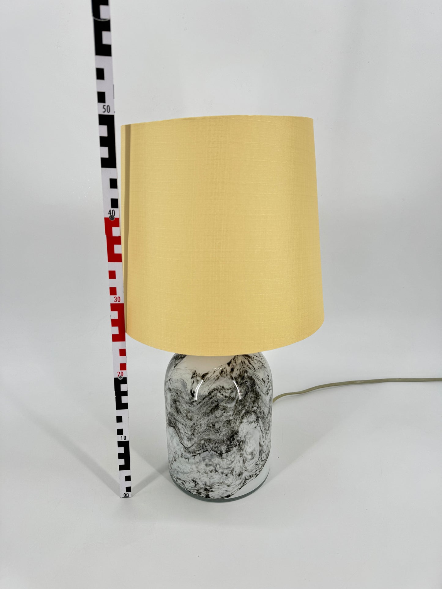 Tischlampe "Symmetrisk" von Michael Bang für Holmgaard mit Glassockel, Dänemark 70er