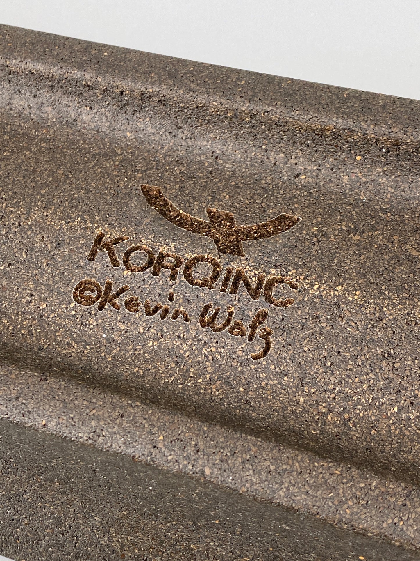 Stiftablage aus Kork von Kevin Walz für KorQinc