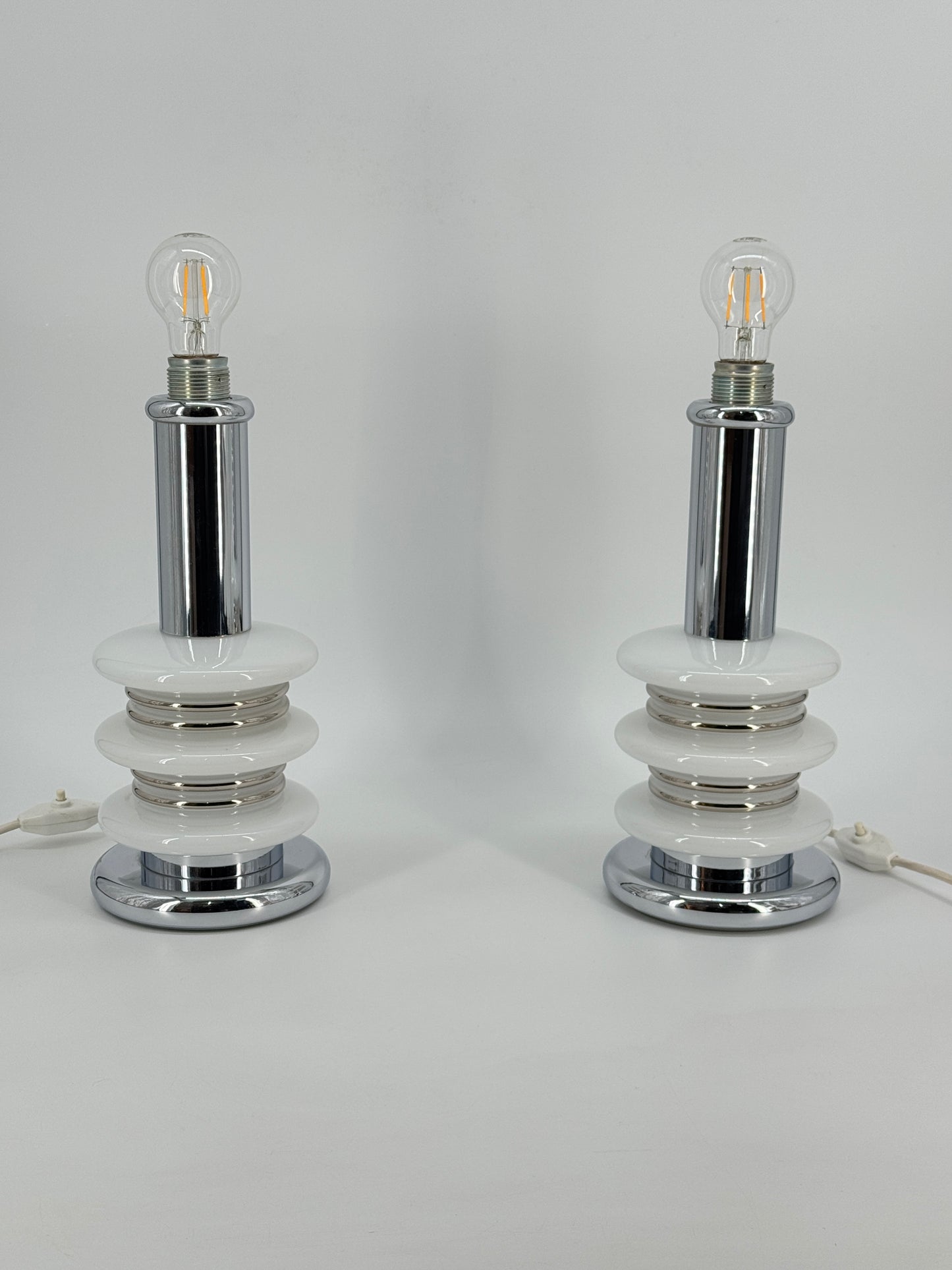 1v2 Space Age Tischlampe Bankamp Leuchten