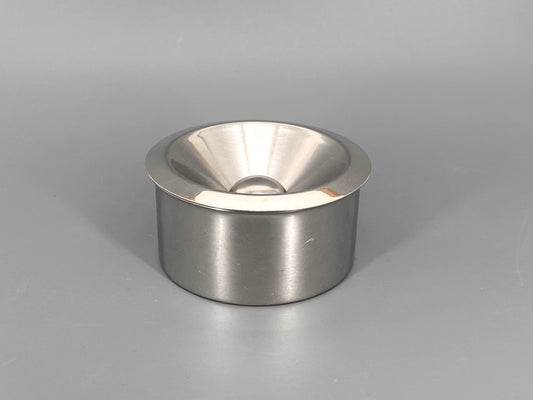 Aschenbecher von Alessi, Entwurf Marianne Brandt, Bauhaus