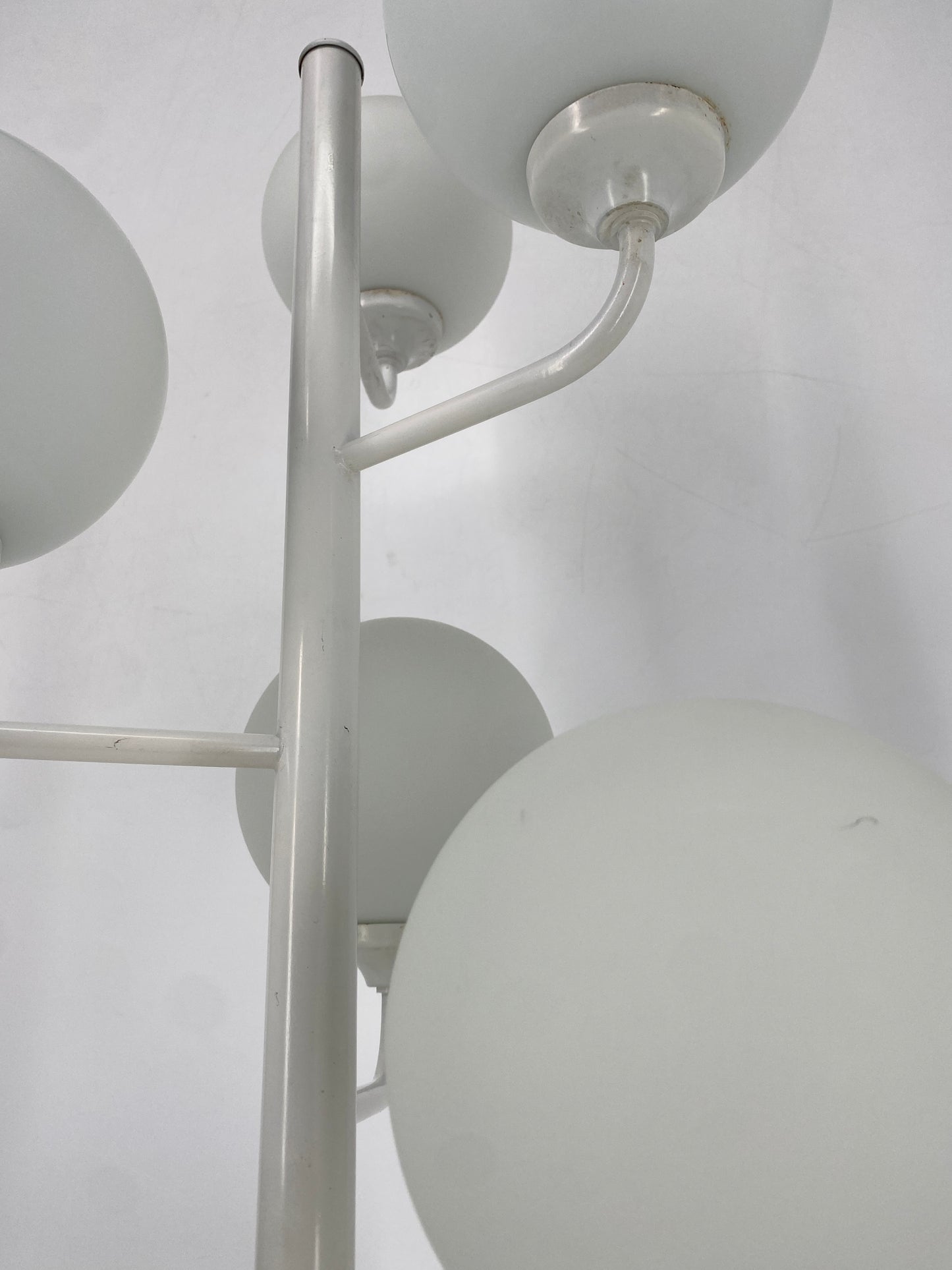 Space Age Design Stehlampe mit 9 Satin-Glaskugeln, Deutschland 1970er