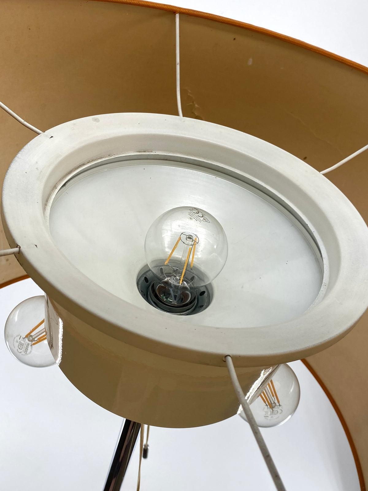 Stehlampe von Staff mit orangefarbenem Stoffschirm, Deutschland 70er