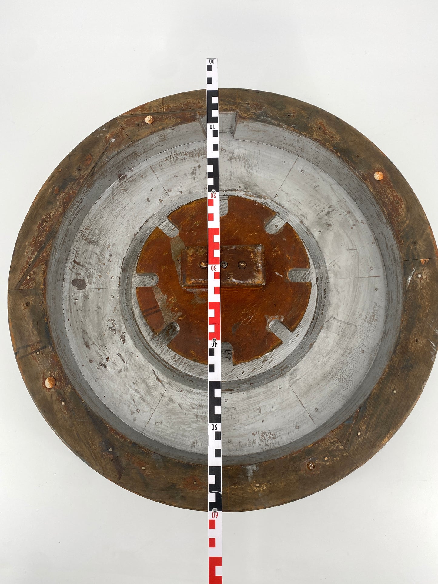 Industrielle Gußform für Schwungräder, Umlenkrollen etc. Skulpturales Objekt