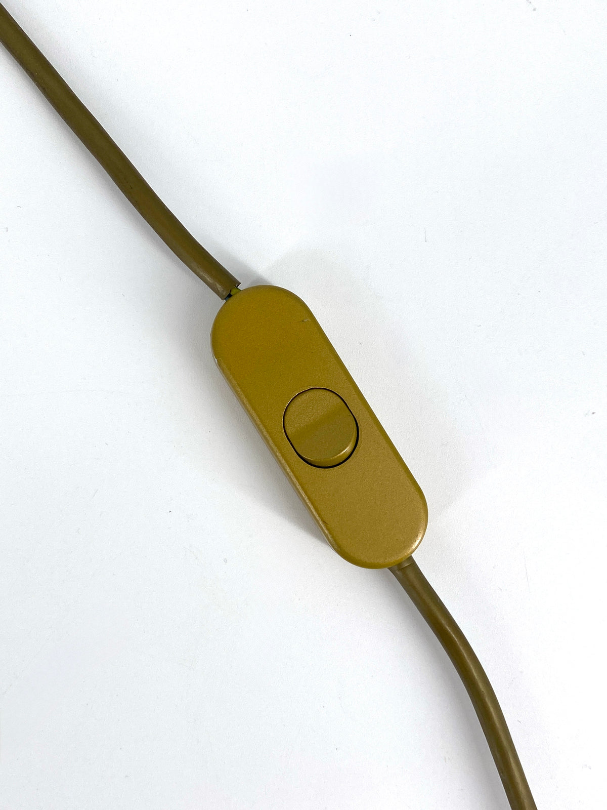 Höhenverstellbare Stehlampe / Leselampe aus Messing mit zylindrischem Schirm und massivem Gelenk, Italien 60/70er Jahre