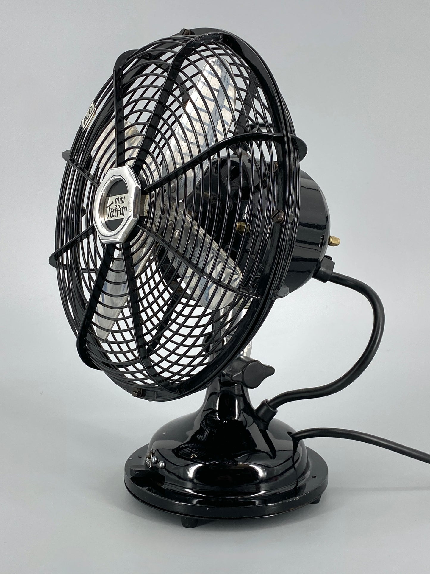 Massiver Tischventilator "Taifun", Kult-Modell von Ikea