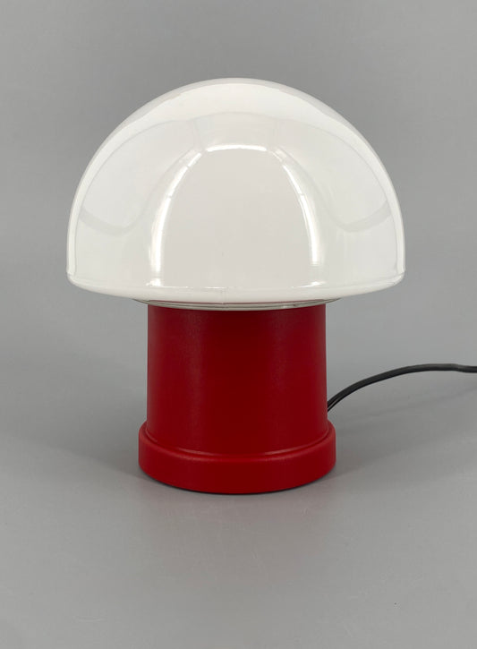 Pilzlampe mit rotem Kunststoffsockel von Massive, Belgien 70er