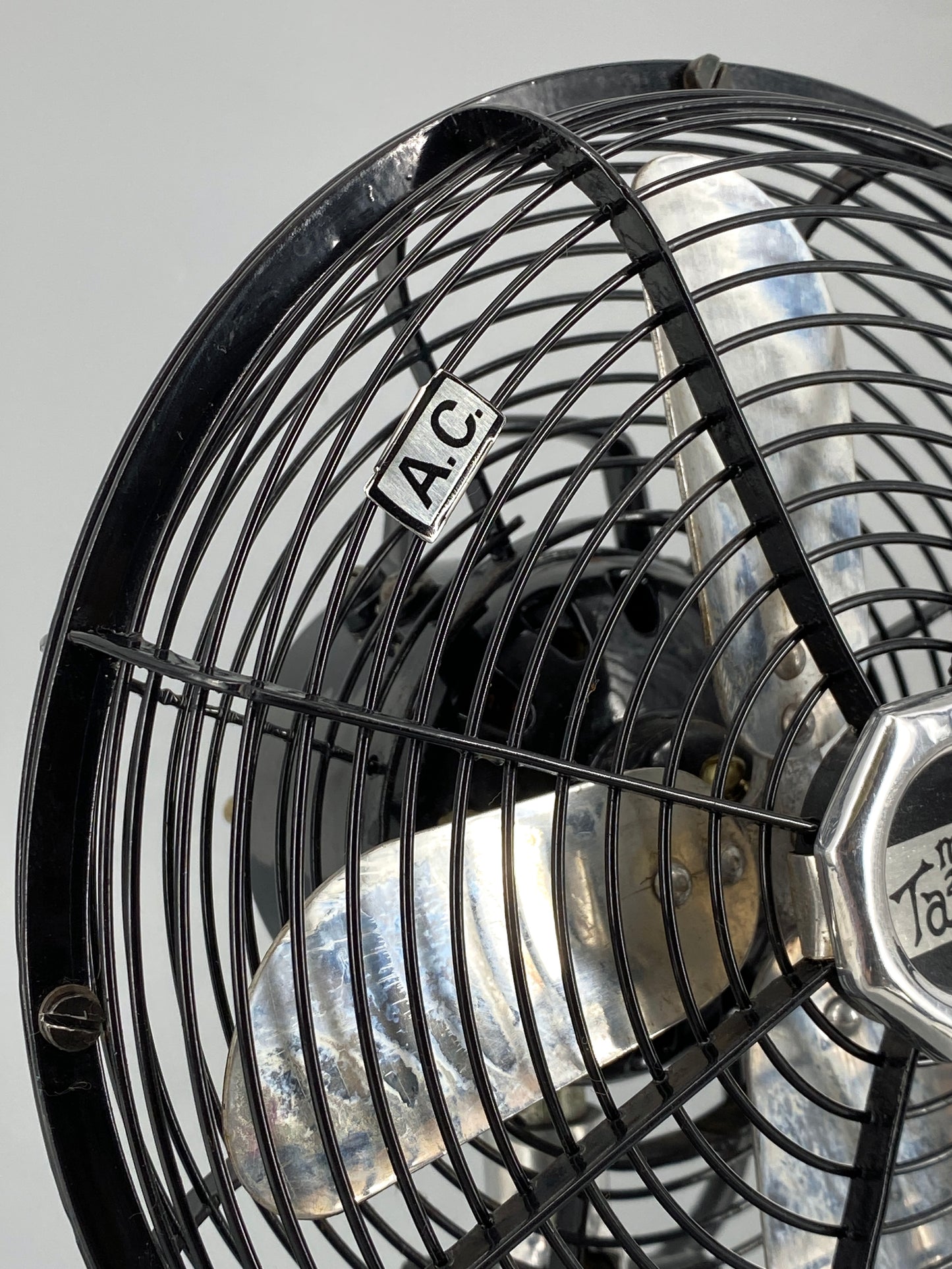 Massiver Tischventilator "Taifun", Kult-Modell von Ikea