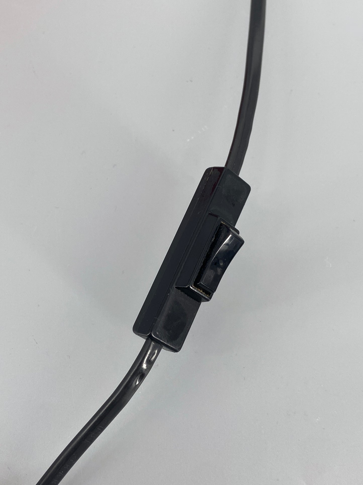 Pilzlampe mit rotem Kunststoffsockel von Massive, Belgien 70er