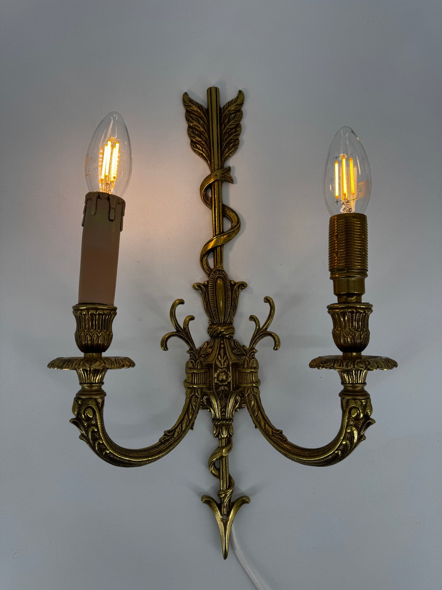 Art-déco-Wandlampe aus Bronze mit goldfarbener Patina